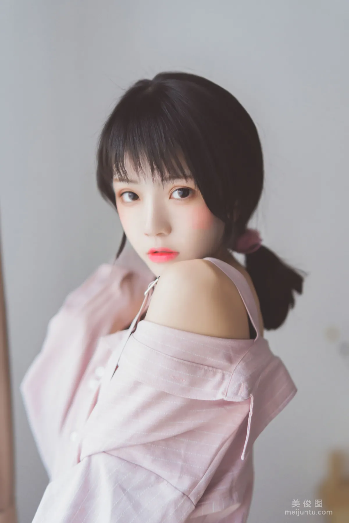 Ying Taomiao: Web Idols photo 15