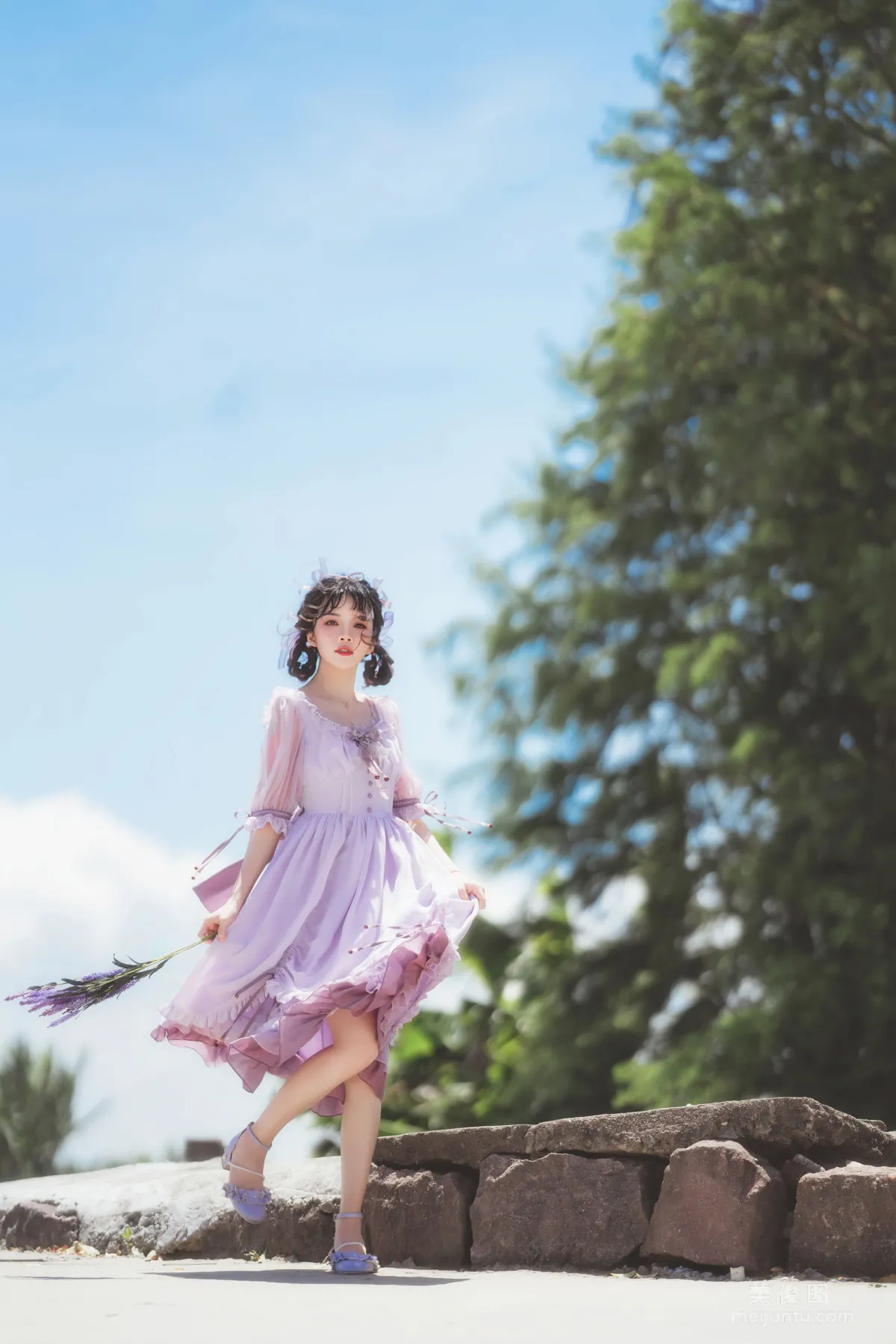 Ying Taomiao: Web Idols photo 5