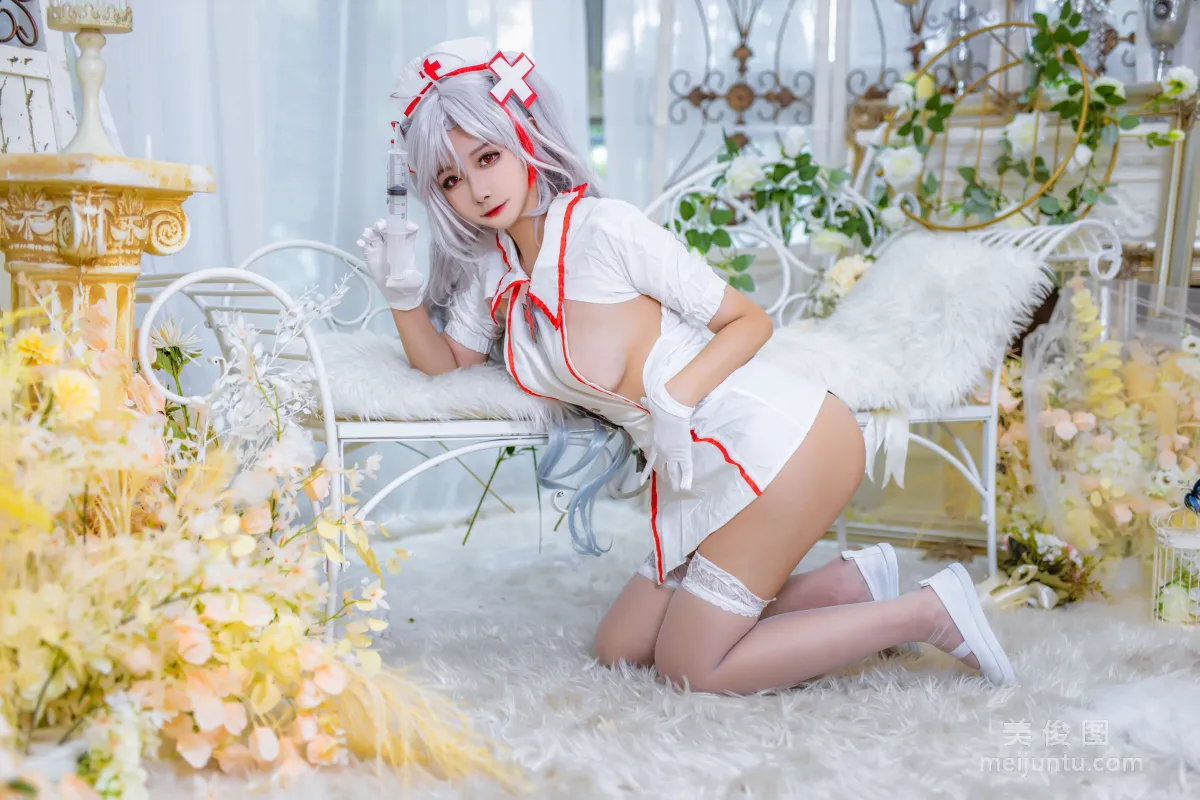 Momoko Kuikui - Eugen Nurse Photo Set photo 11