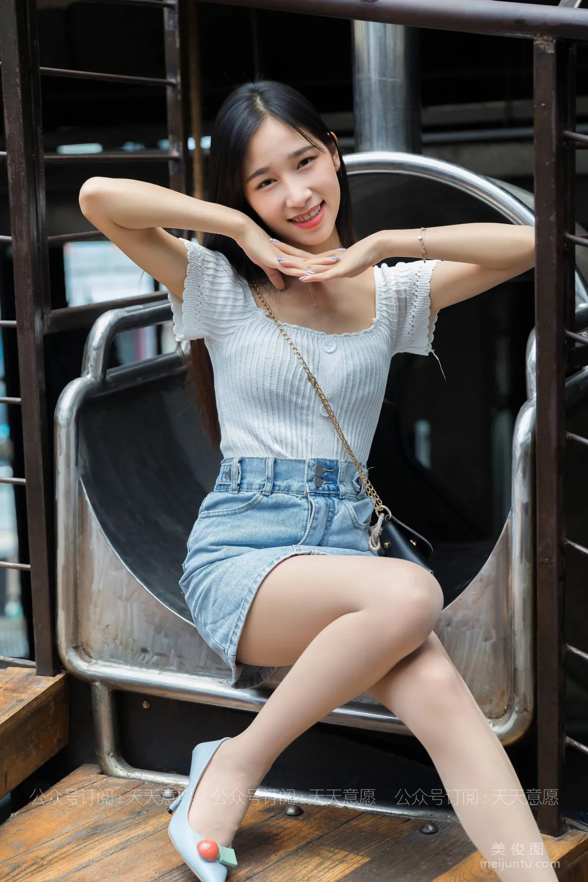[IESS] Silk Enjoyer 792: Mei Zi Playing on the Slide photo 4