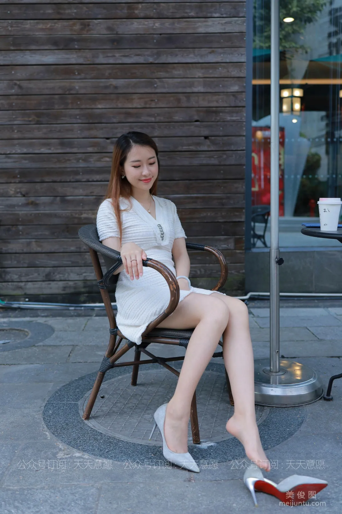 [IESS] Silk Enjoyer 814: Xiao Jie, Sheer Stockings and White Dress Pretty Lady photo 38