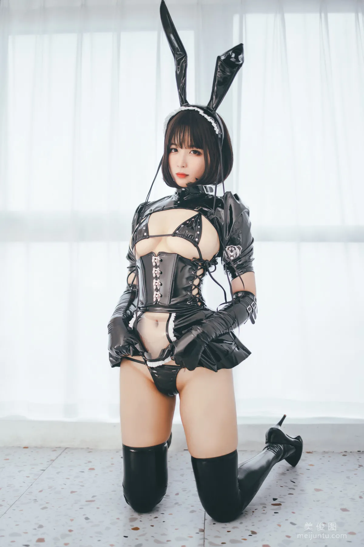 [COS Fan Service] Xuanxiao Xuejie - Bunny Girl Maid Photo Set photo 13