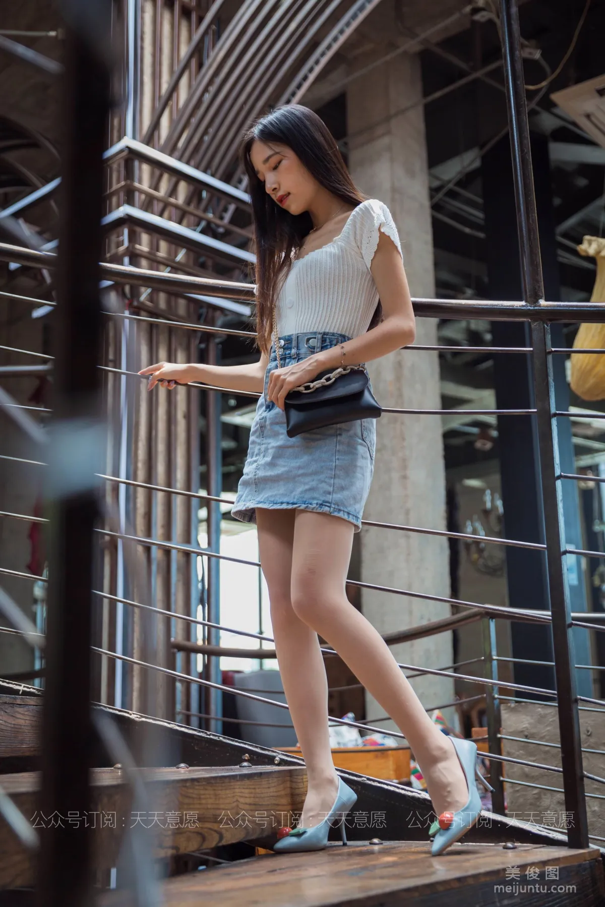 [IESS] Silk Enjoyer 792: Mei Zi Playing on the Slide photo 49