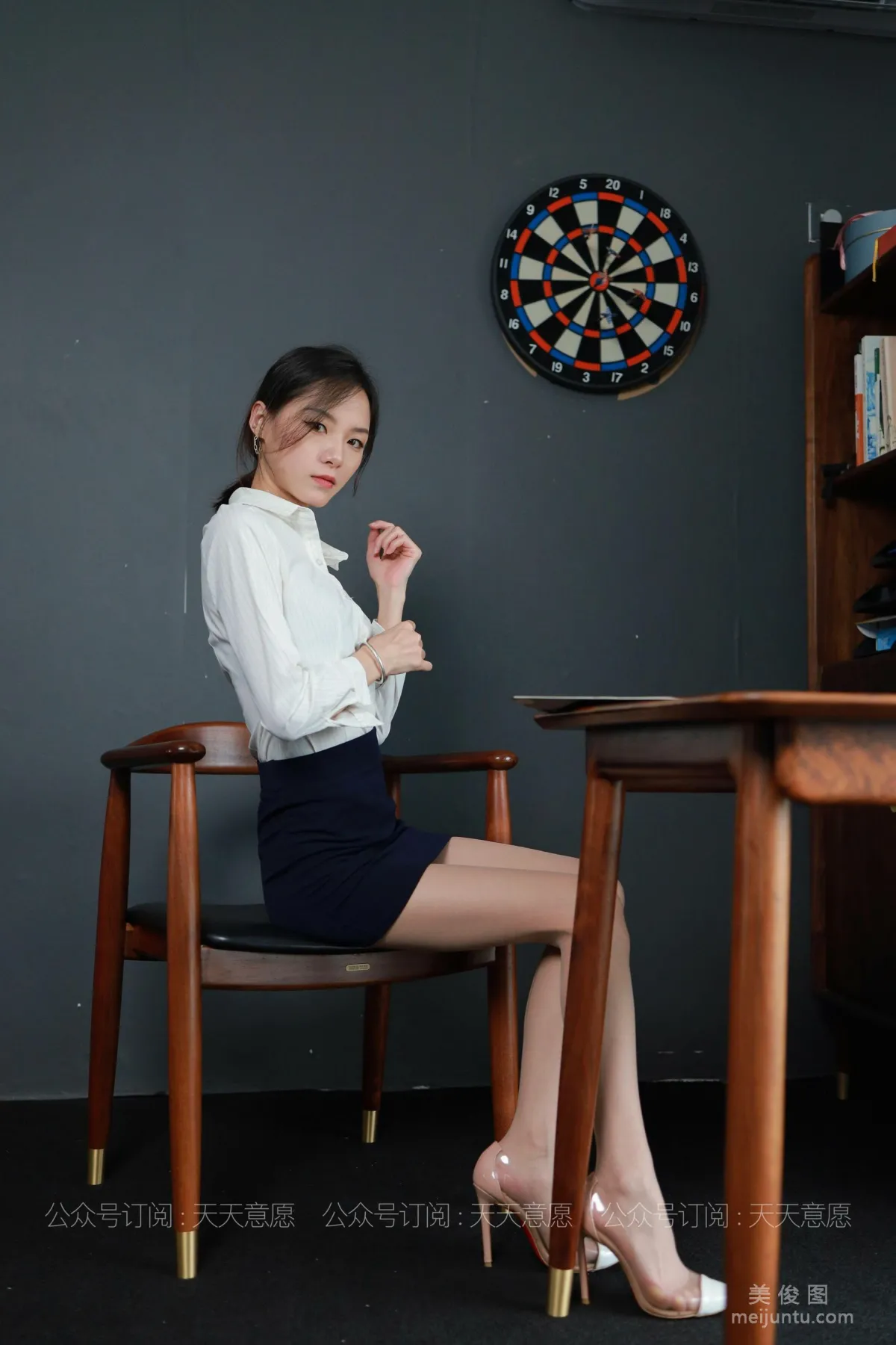 [IESS] 絲享家813： 小六《火辣女秘書》 34