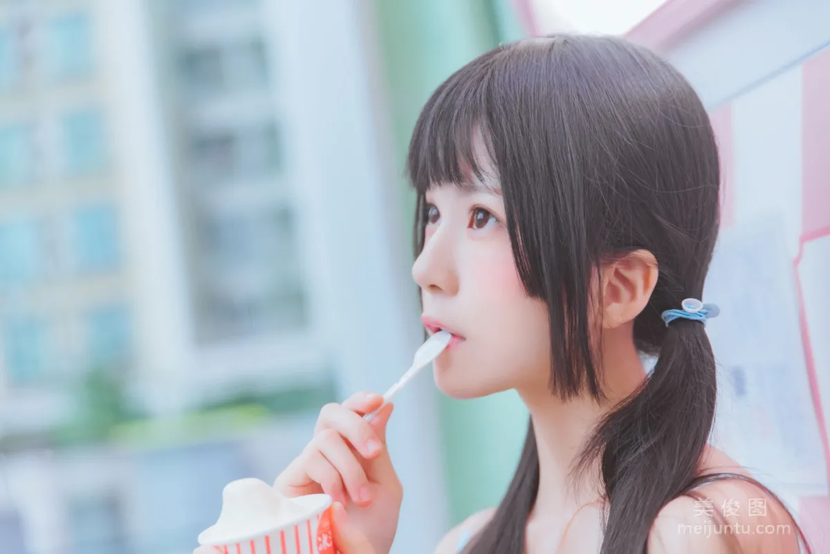 Ying Taomiao: Web Idols photo 9
