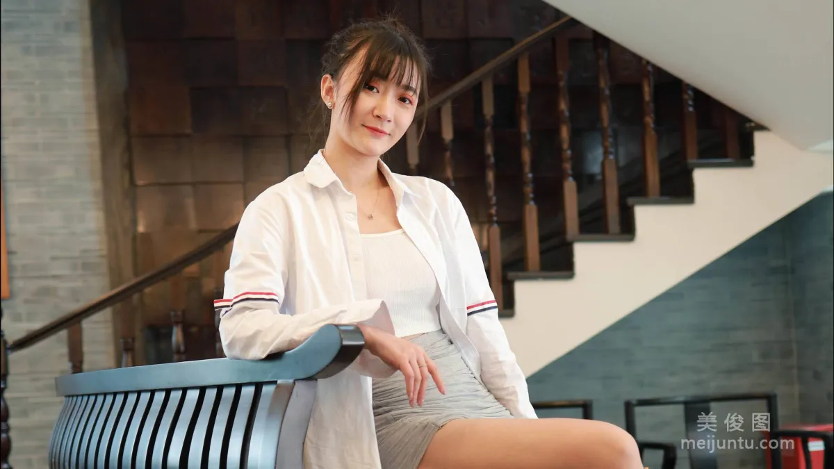 [IESS] 絲享家798： 秋秋《姓感包臀裙》 1