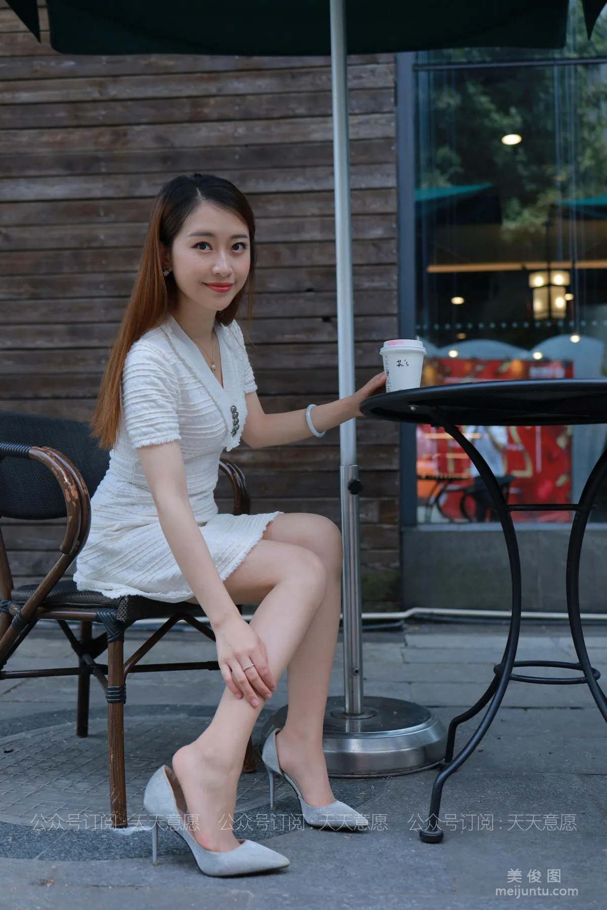 [IESS] Silk Enjoyer 814: Xiao Jie, Sheer Stockings and White Dress Pretty Lady photo 3