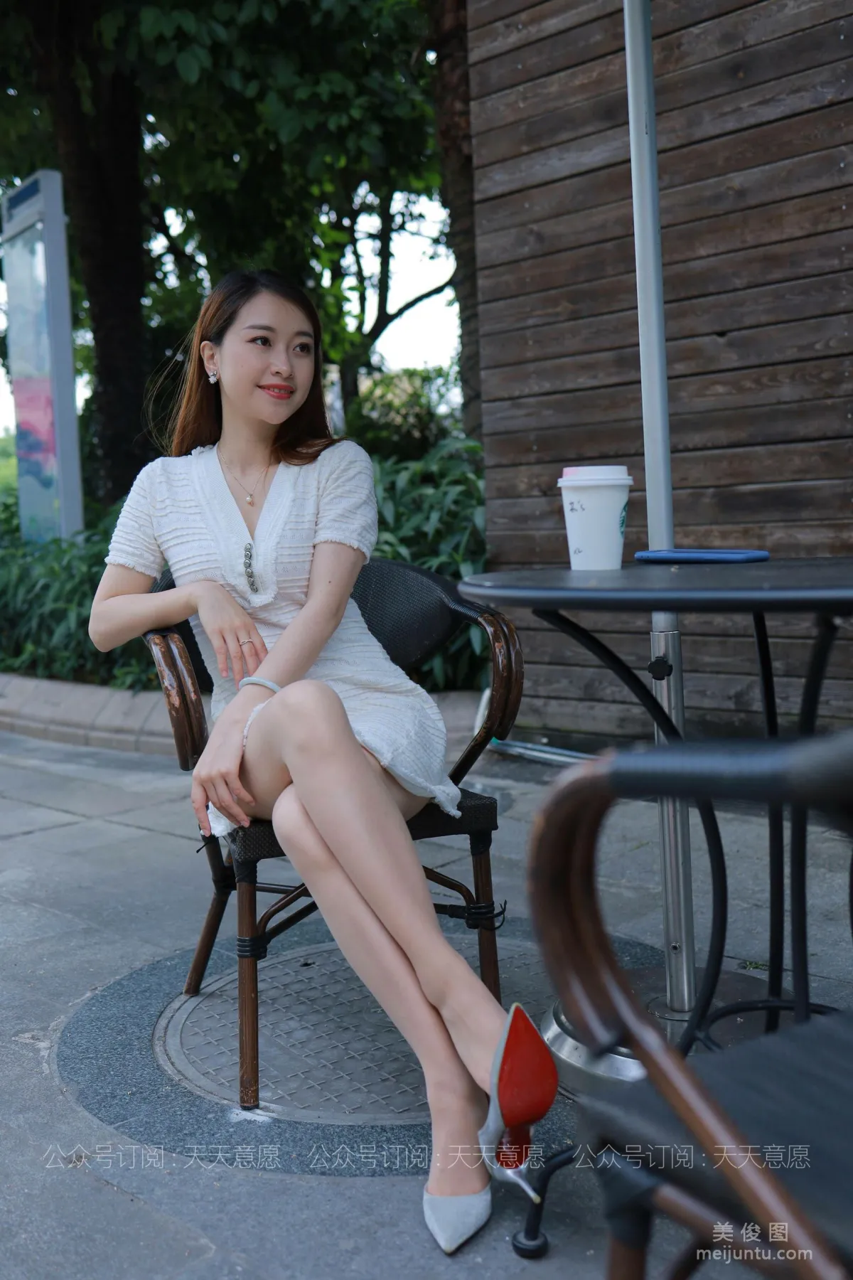 [IESS] Silk Enjoyer 814: Xiao Jie, Sheer Stockings and White Dress Pretty Lady photo 12