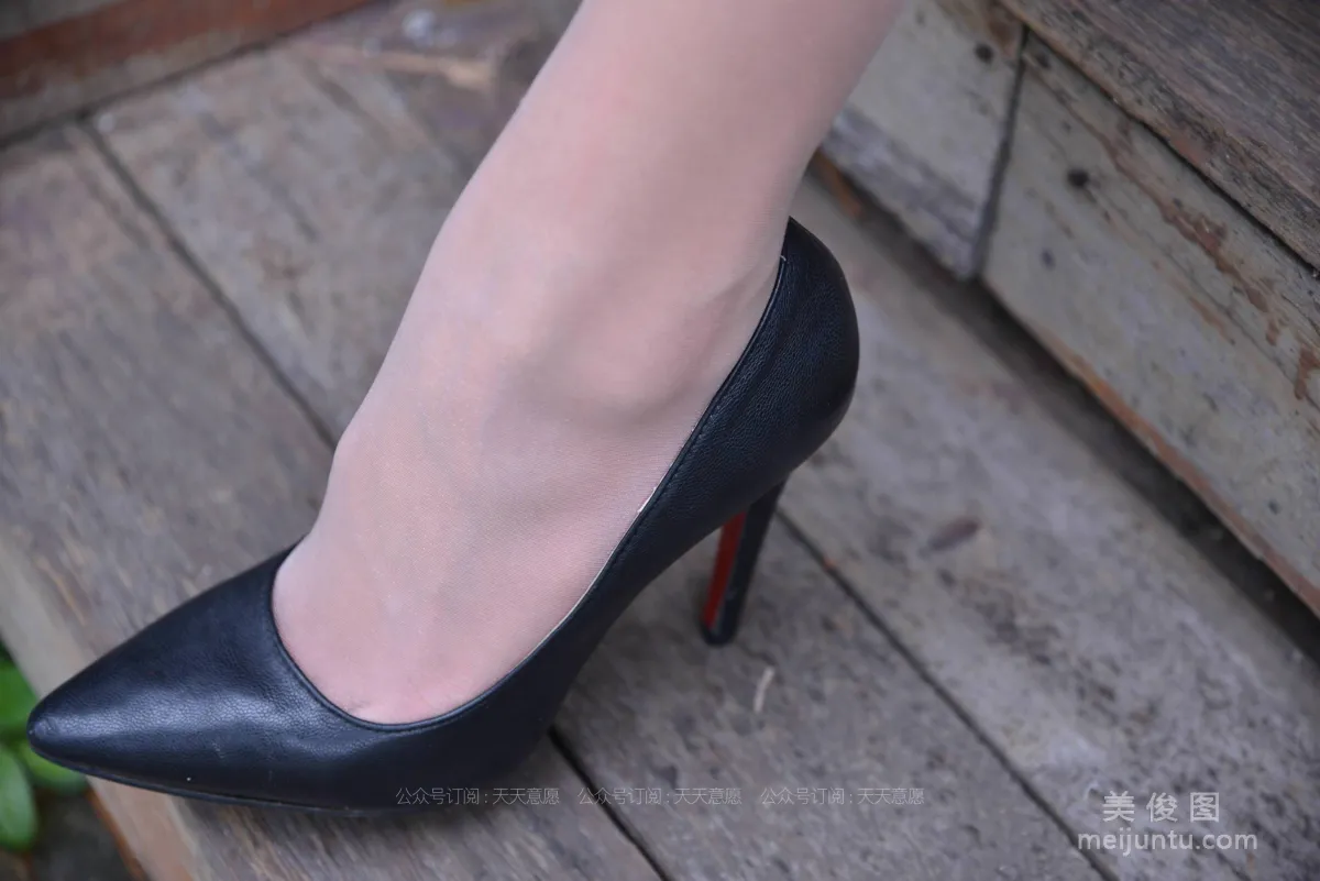[IESS] Silk Enjoyer 793: Xiao Xiao, Black Lace-Up on the Stairs photo 25