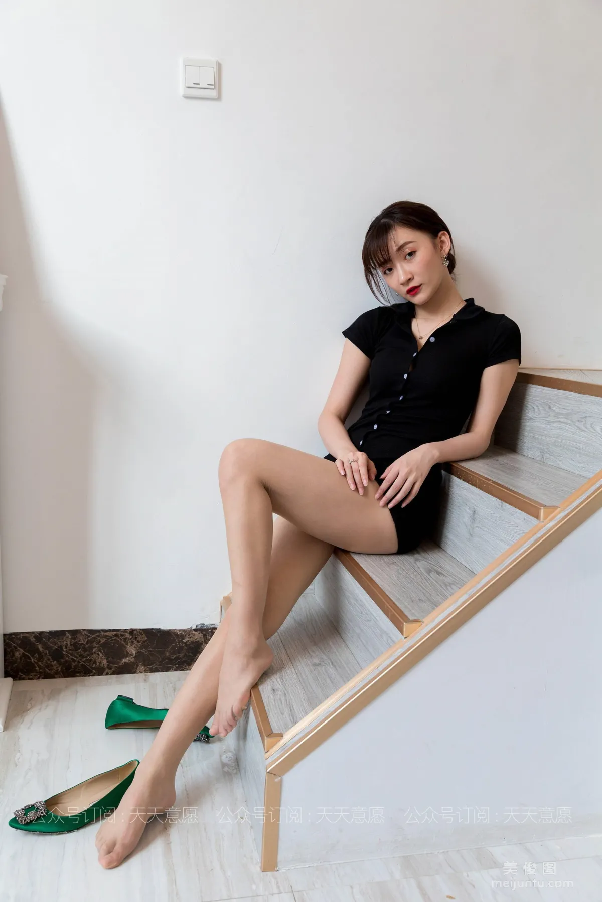 [IESS] Silk Enjoyer 783: Qiuqiu, Super Short Bodycon Skirt photo 12