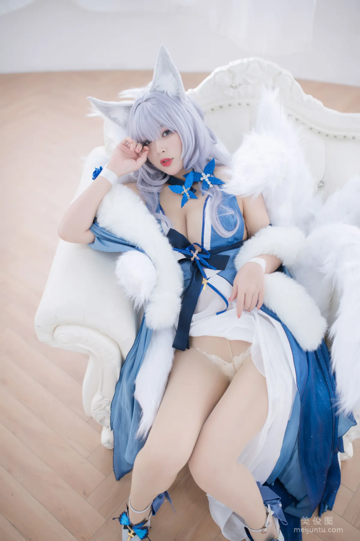 Bai Ye: Web Idols photo 2