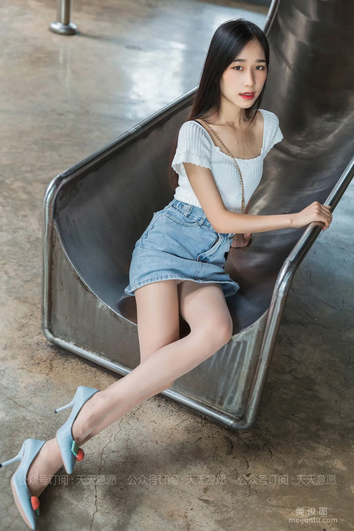 [IESS] Silk Enjoyer 792: Mei Zi Playing on the Slide photo 91