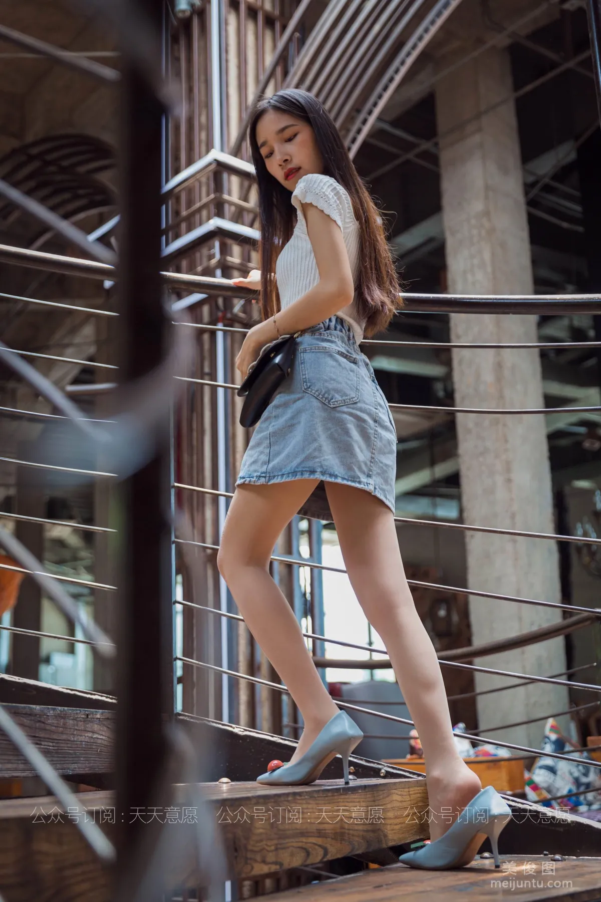 [IESS] Silk Enjoyer 792: Mei Zi Playing on the Slide photo 47