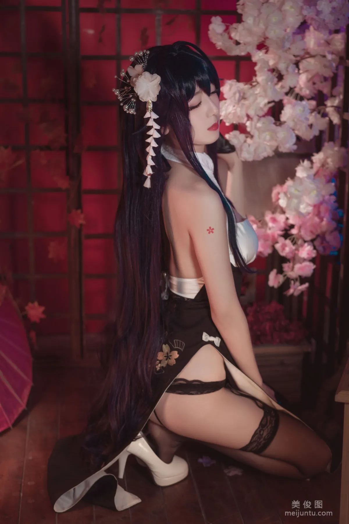 Miyinyin ww: Web Idols photo 5