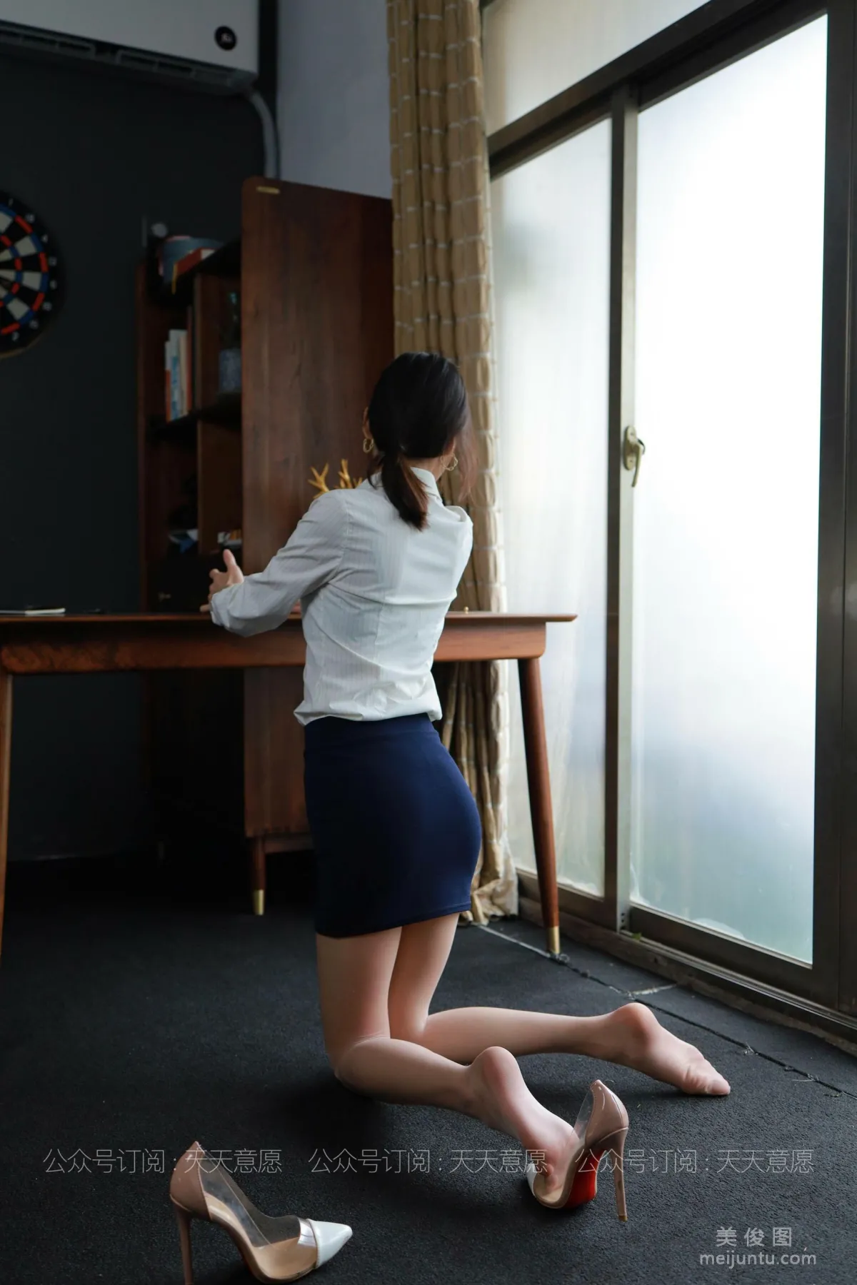 [IESS] 絲享家813： 小六《火辣女秘書》 68