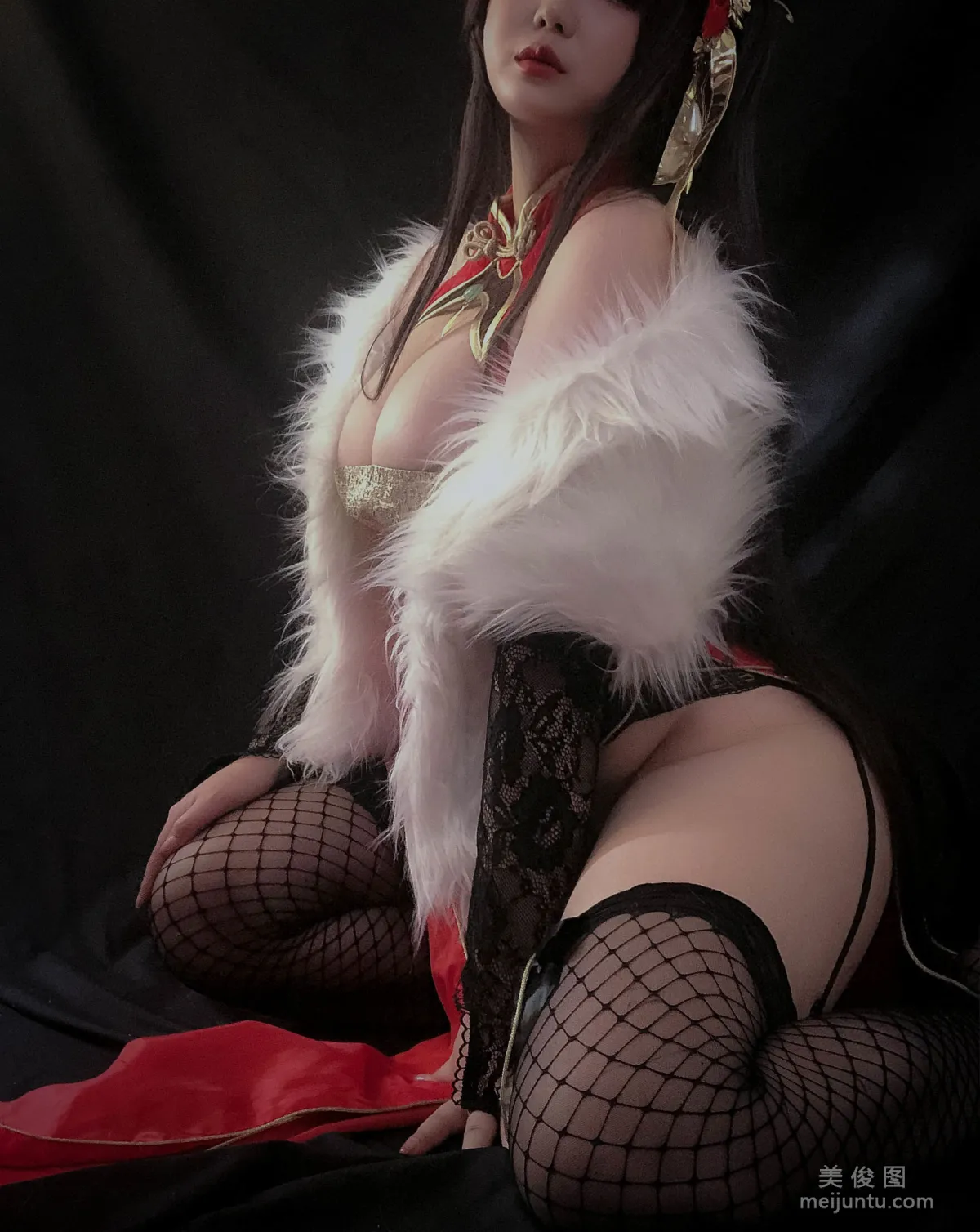 [Cosplay] Jiangjiao Nizuo Ren - Taihou Photo Set photo 9