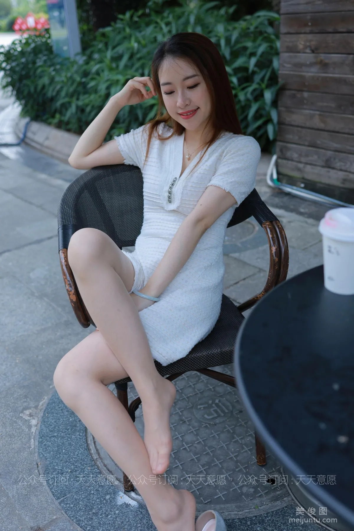 [IESS] Silk Enjoyer 814: Xiao Jie, Sheer Stockings and White Dress Pretty Lady photo 26