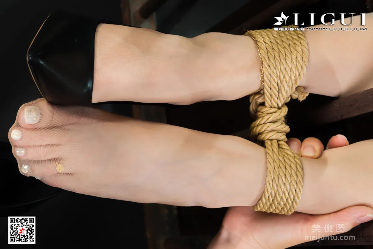 [Ligui] Internet Beauty Model Xiao Qi 'Abusive Love TK' photo 10