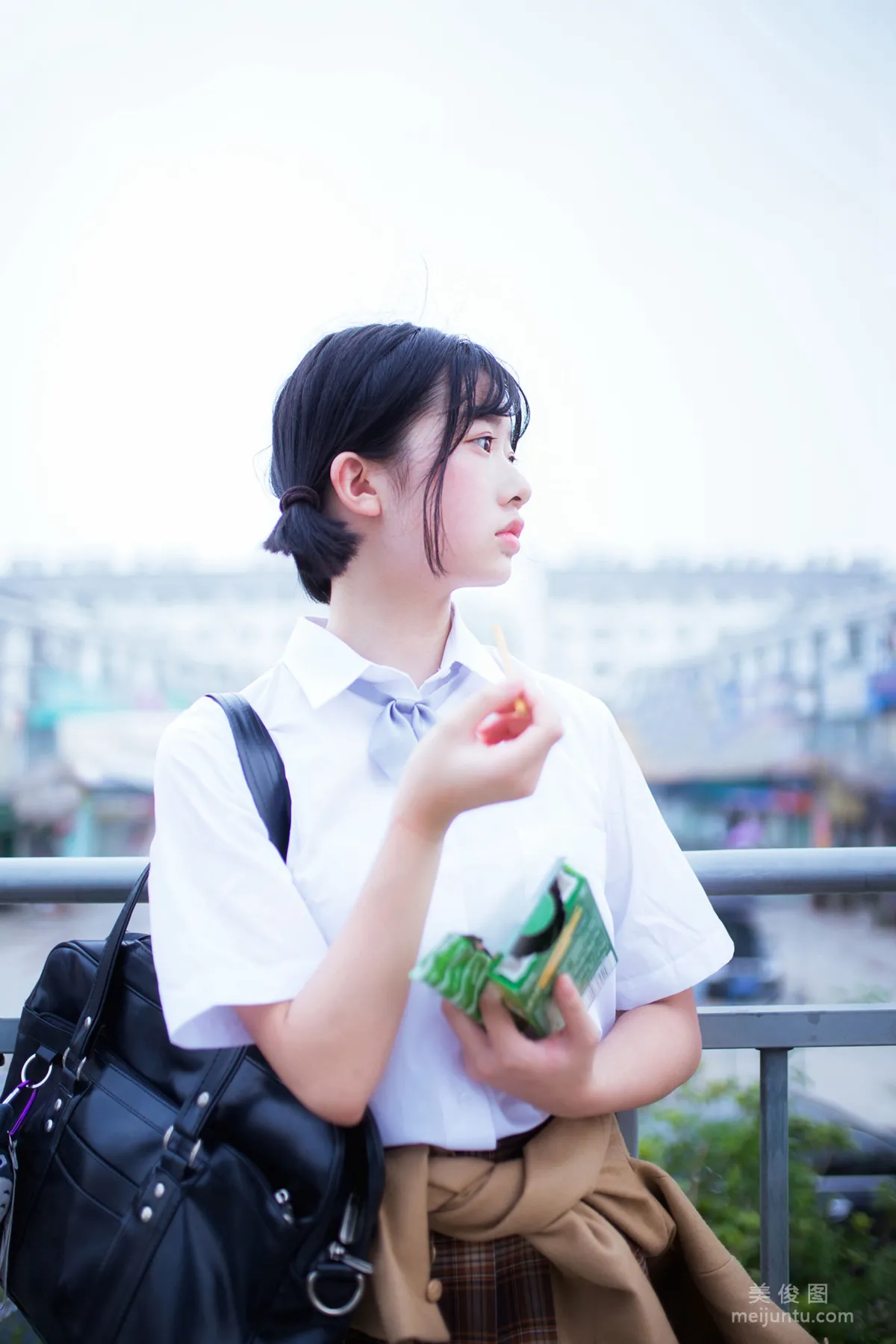 [喵糖映画] VOL.437 邻家少女 套图17