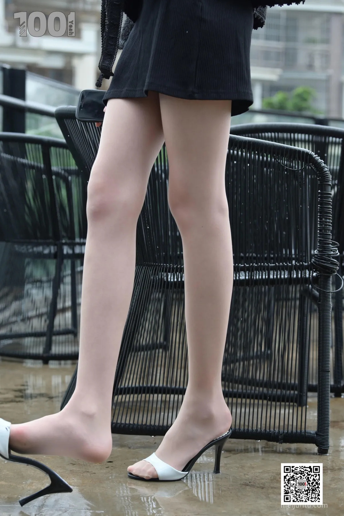 [一千零一夜] 161  《雨中漫步1》 丝足美腿写真44