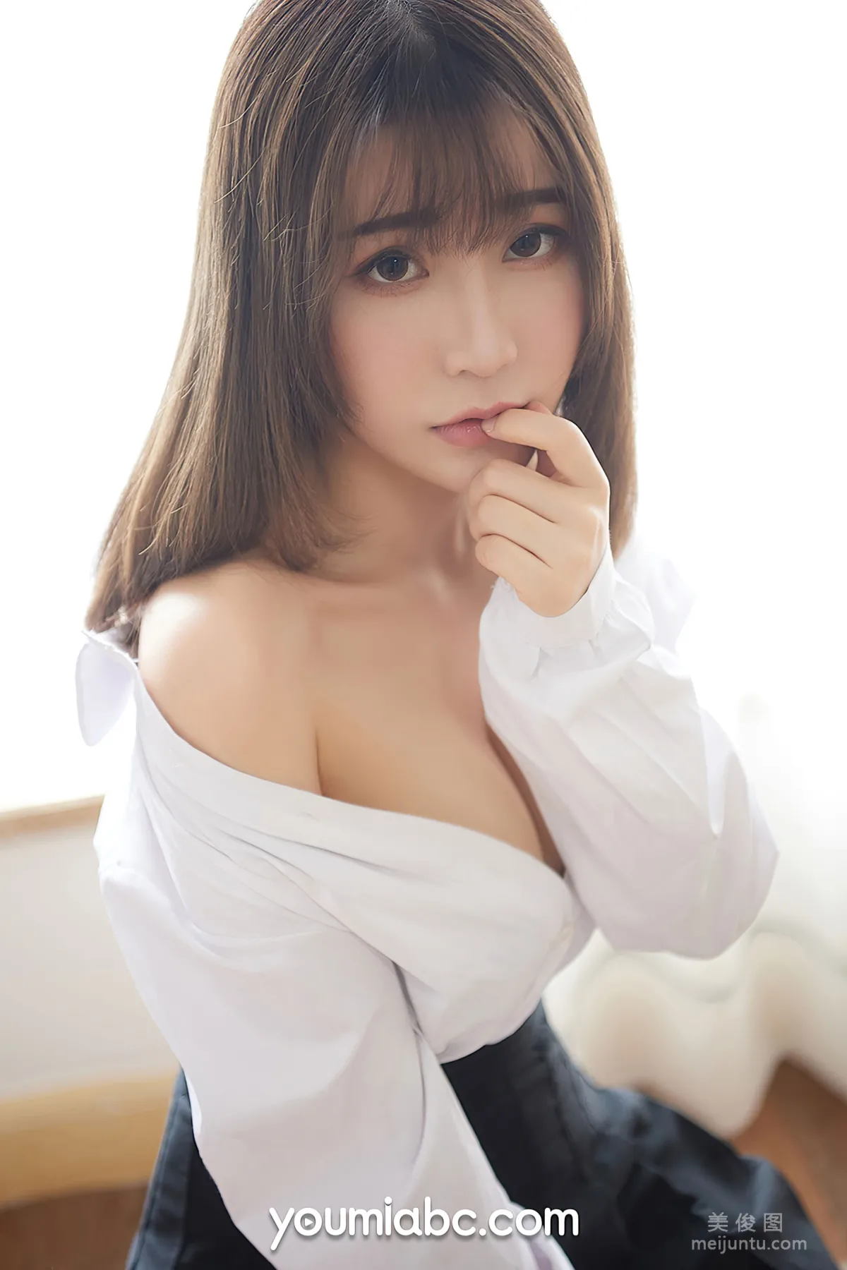 Fei Yueying: YouMi photo 34