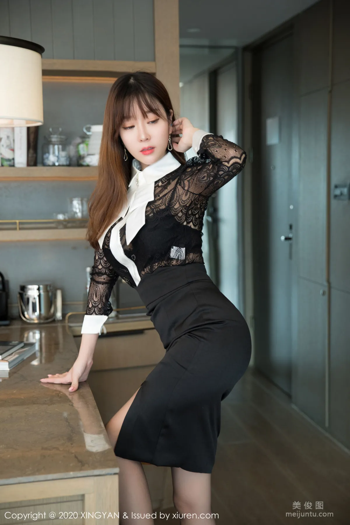 [XingYan] Vol.134 Wang Yuchun - The Charm Radiated by Black Lingerie photo 4