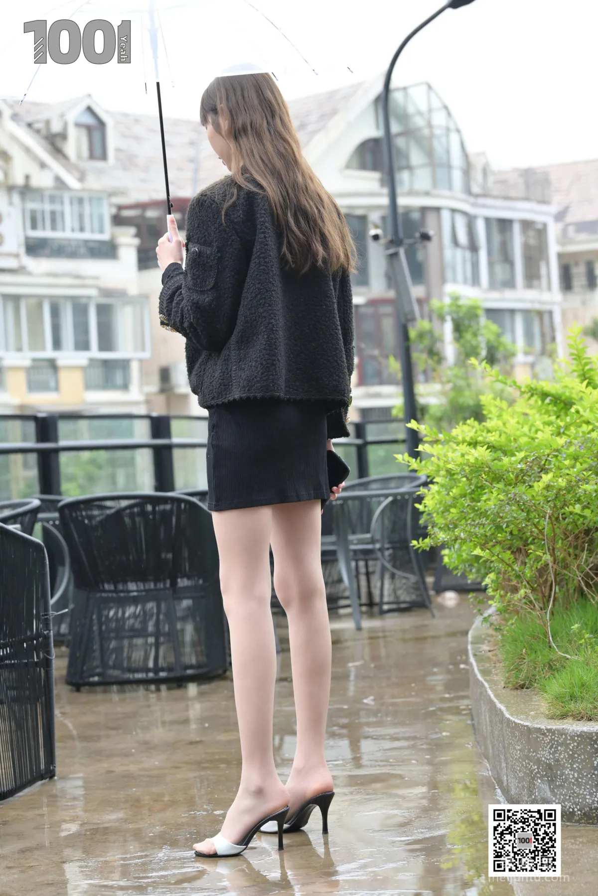 [一千零一夜] 161  《雨中漫步1》 丝足美腿写真1