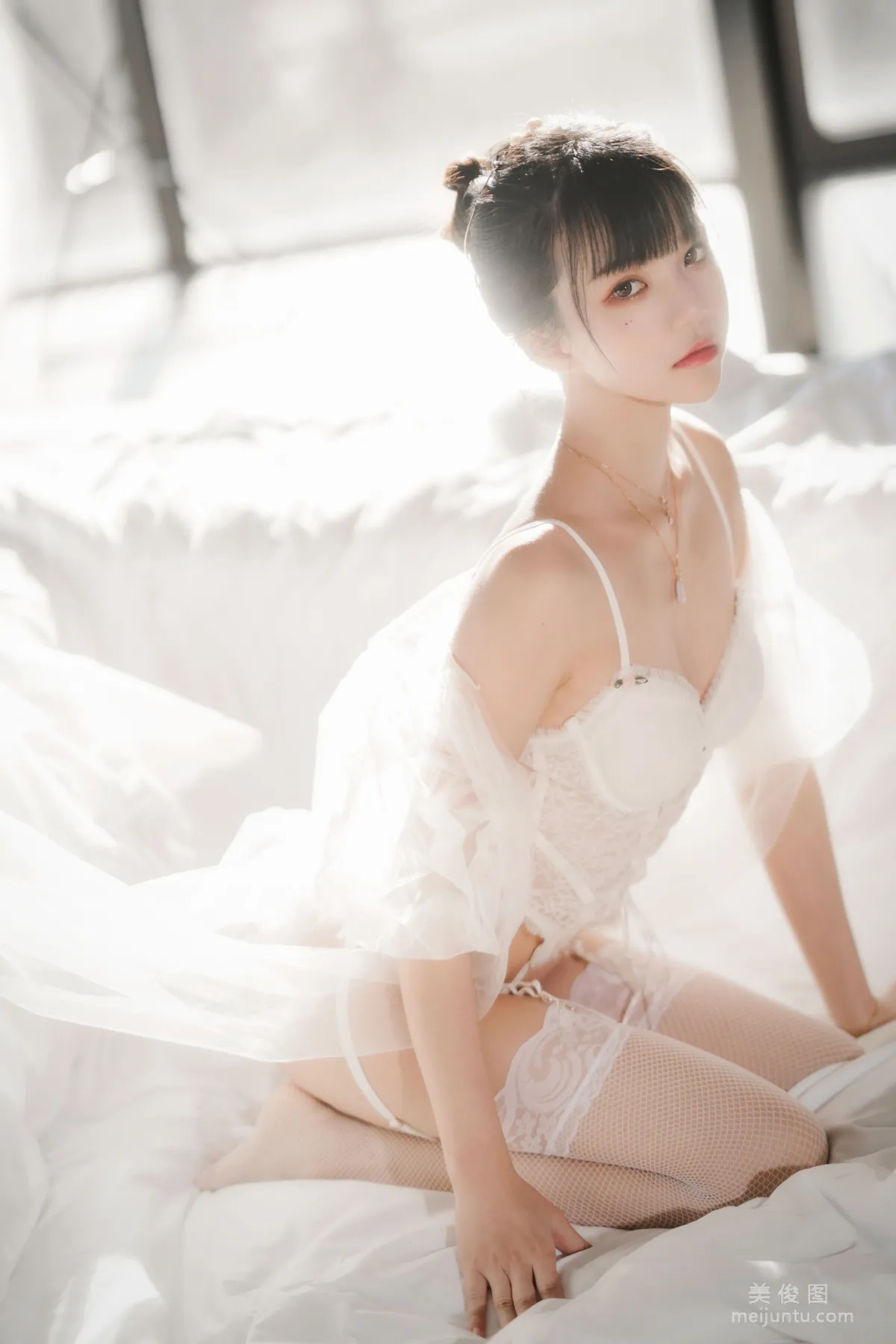 Ying Taomiao: Web Idols photo 7