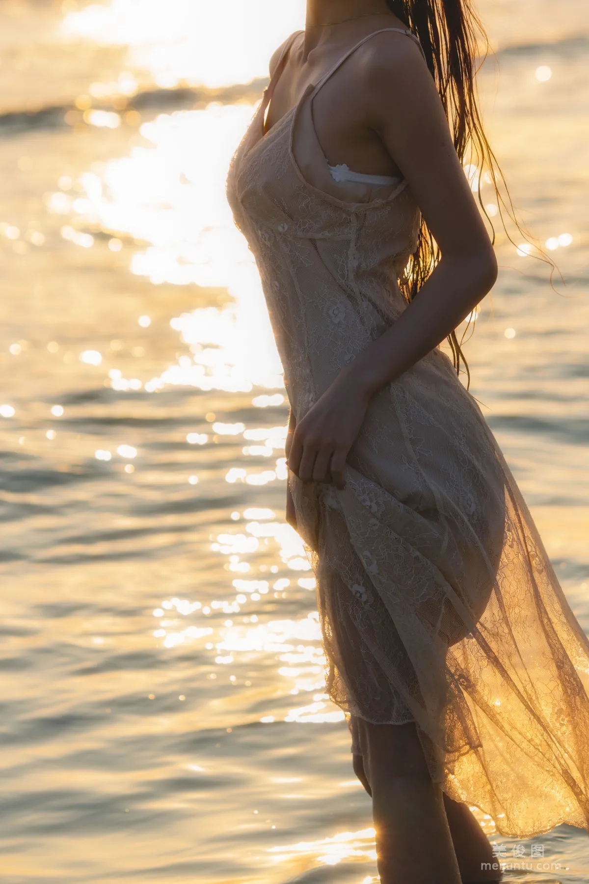 Ying Taomiao: Web Idols photo 4