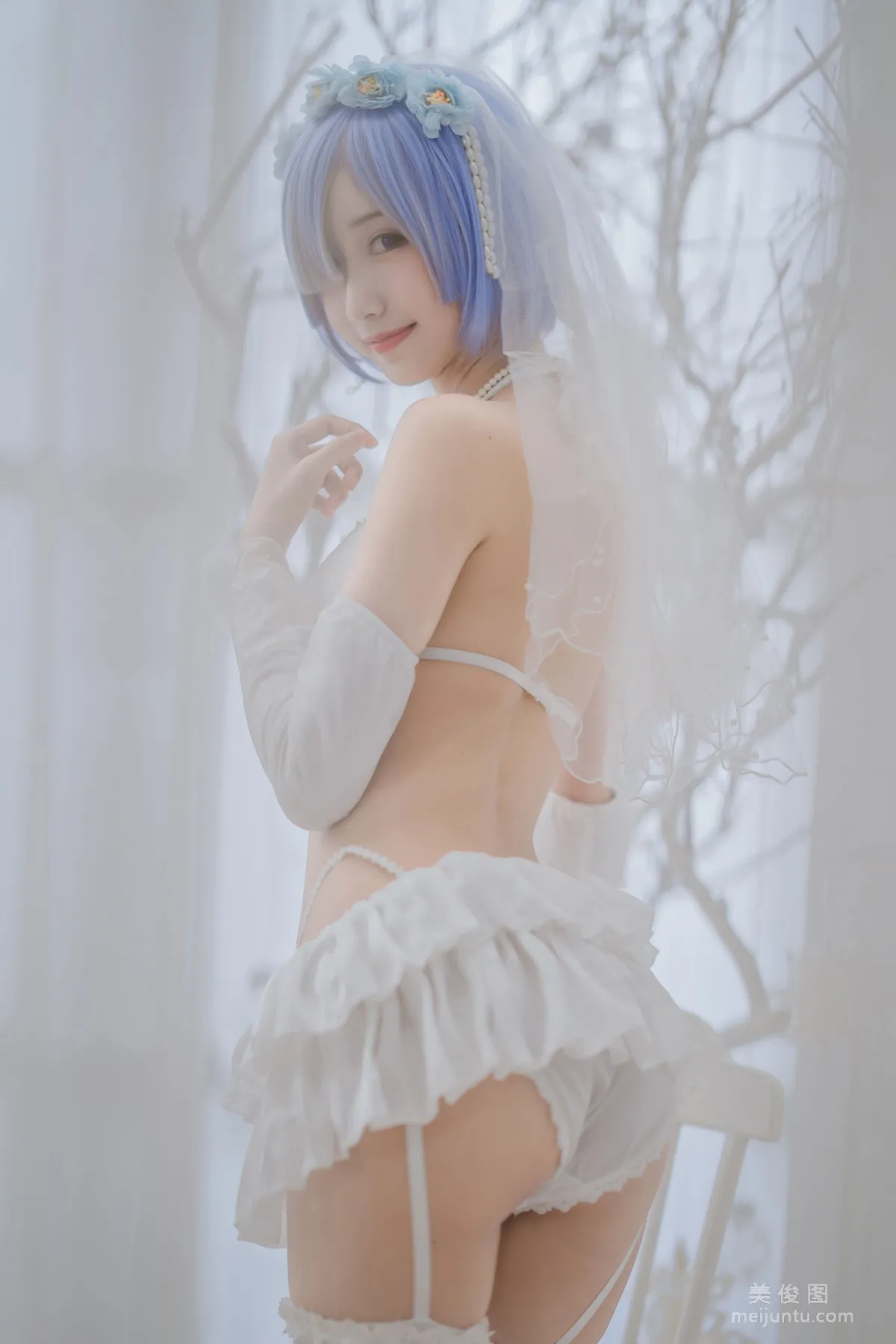 [COS Bonus] Mu Mianmian OwO - Rem Wedding Dress Photo Set photo 17