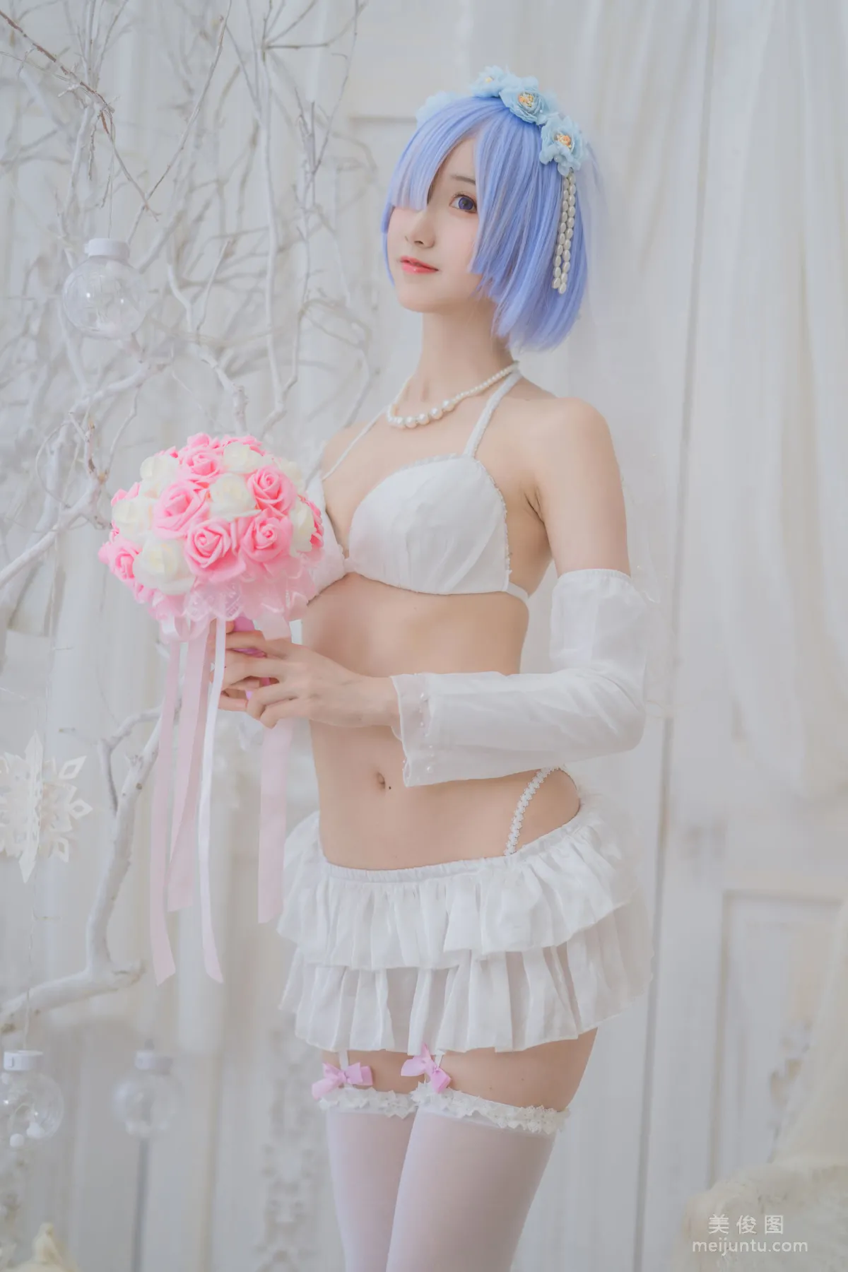 [COS Bonus] Mu Mianmian OwO - Rem Wedding Dress Photo Set photo 13