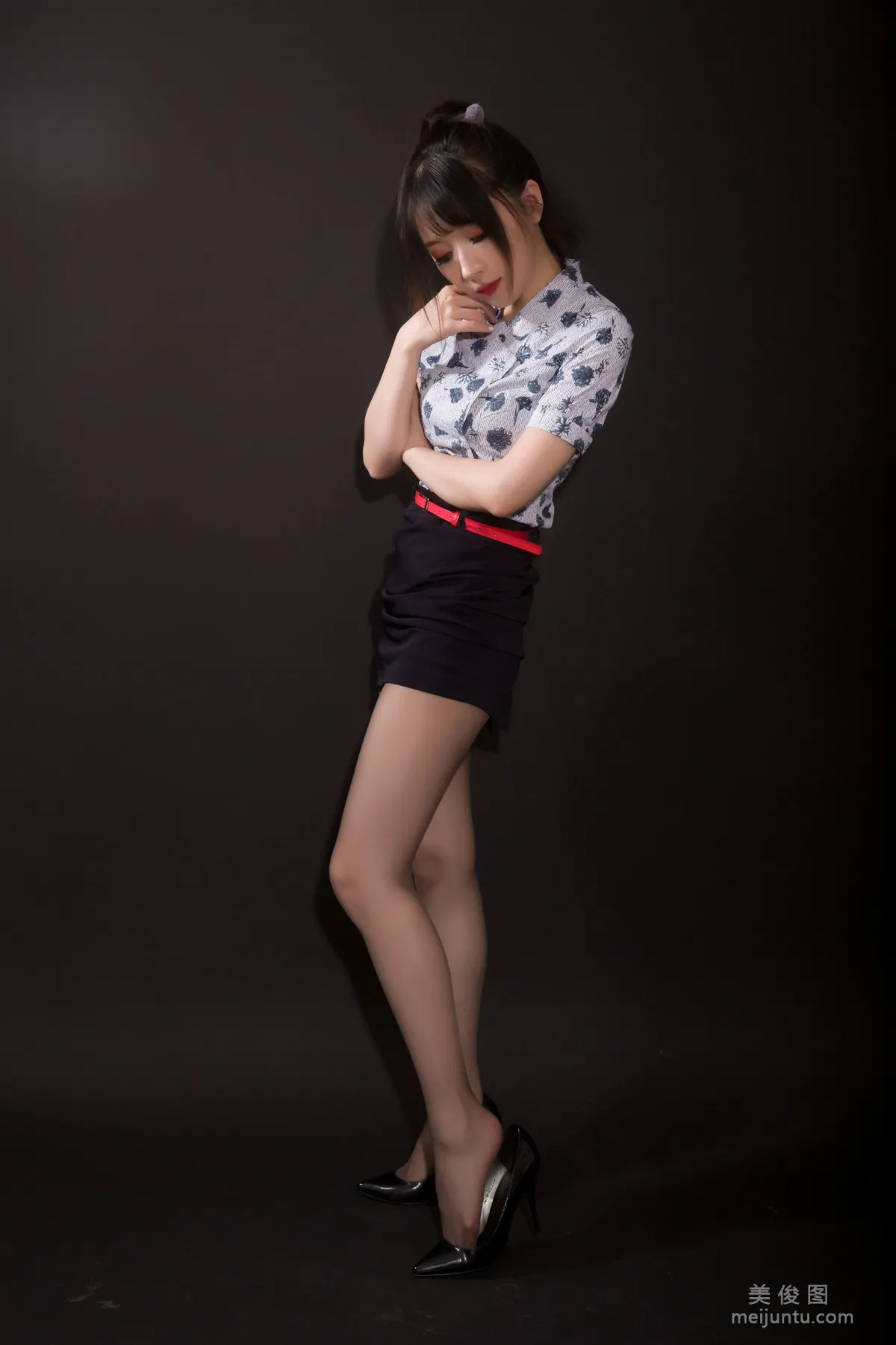 [COS Bonus] Douyu Streamer Xiaonv Wulu Na - China Eastern Studio Shoot photo 13