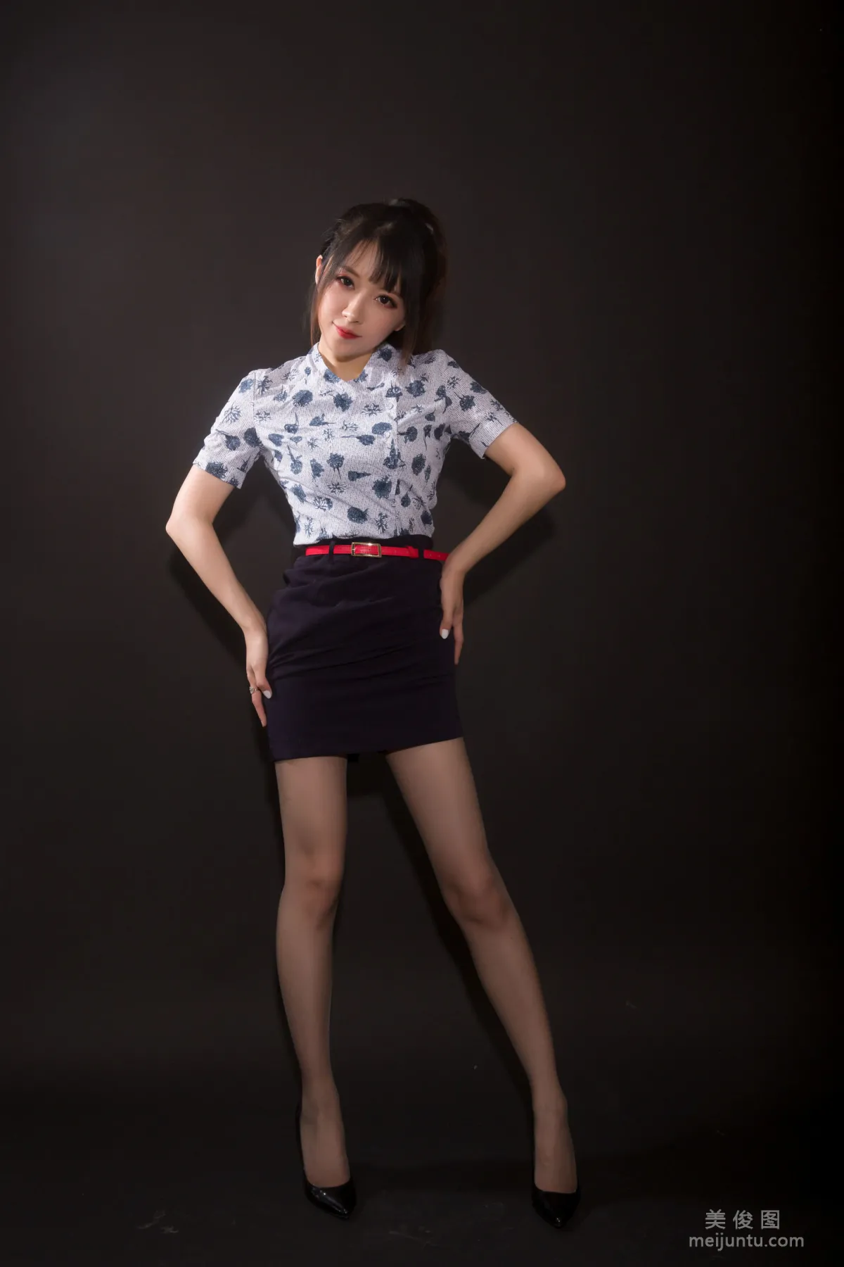 [COS Bonus] Douyu Streamer Xiaonv Wulu Na - China Eastern Studio Shoot photo 19