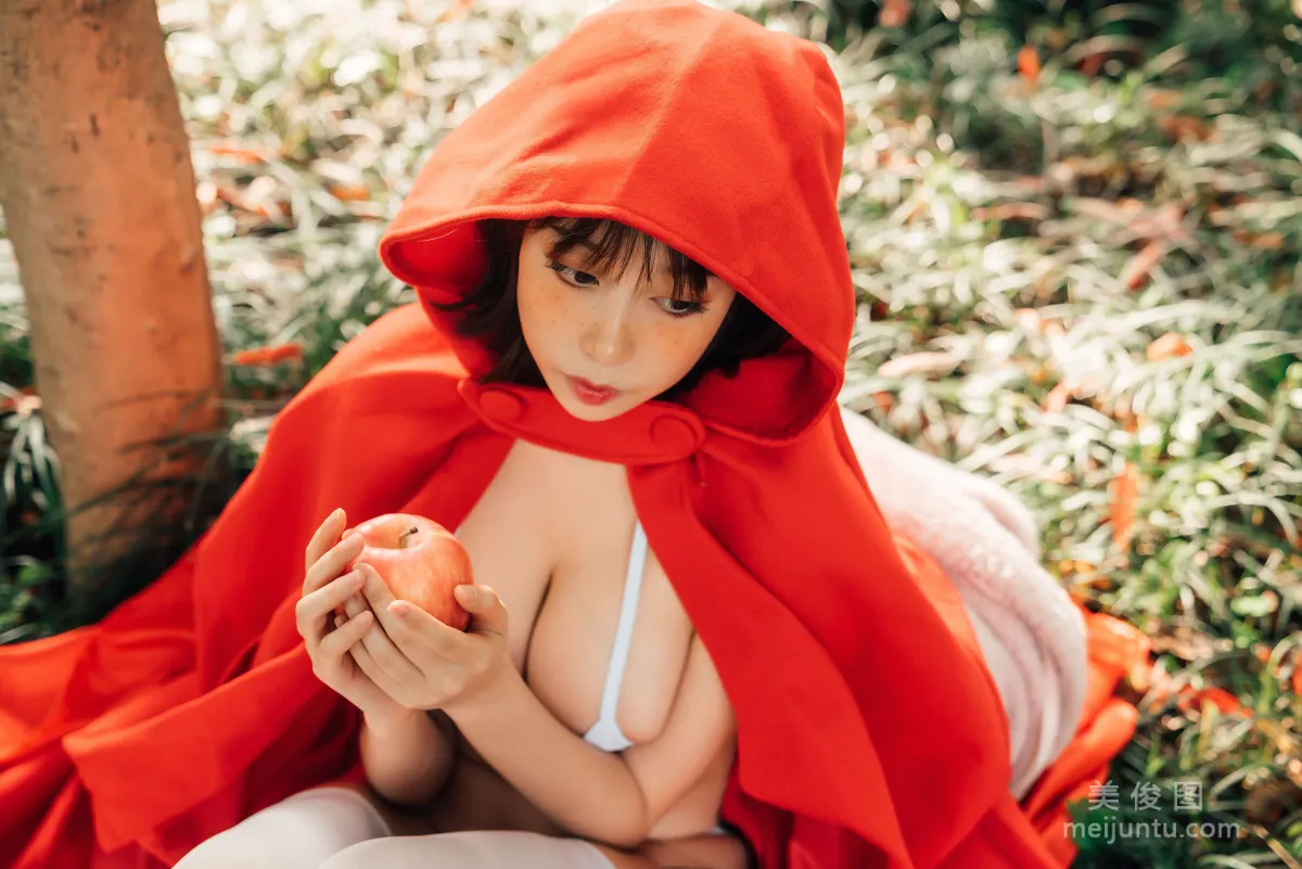 [COS Bonus] Nai Xijiang nice - Little Red Riding Hood Photo Set photo 10