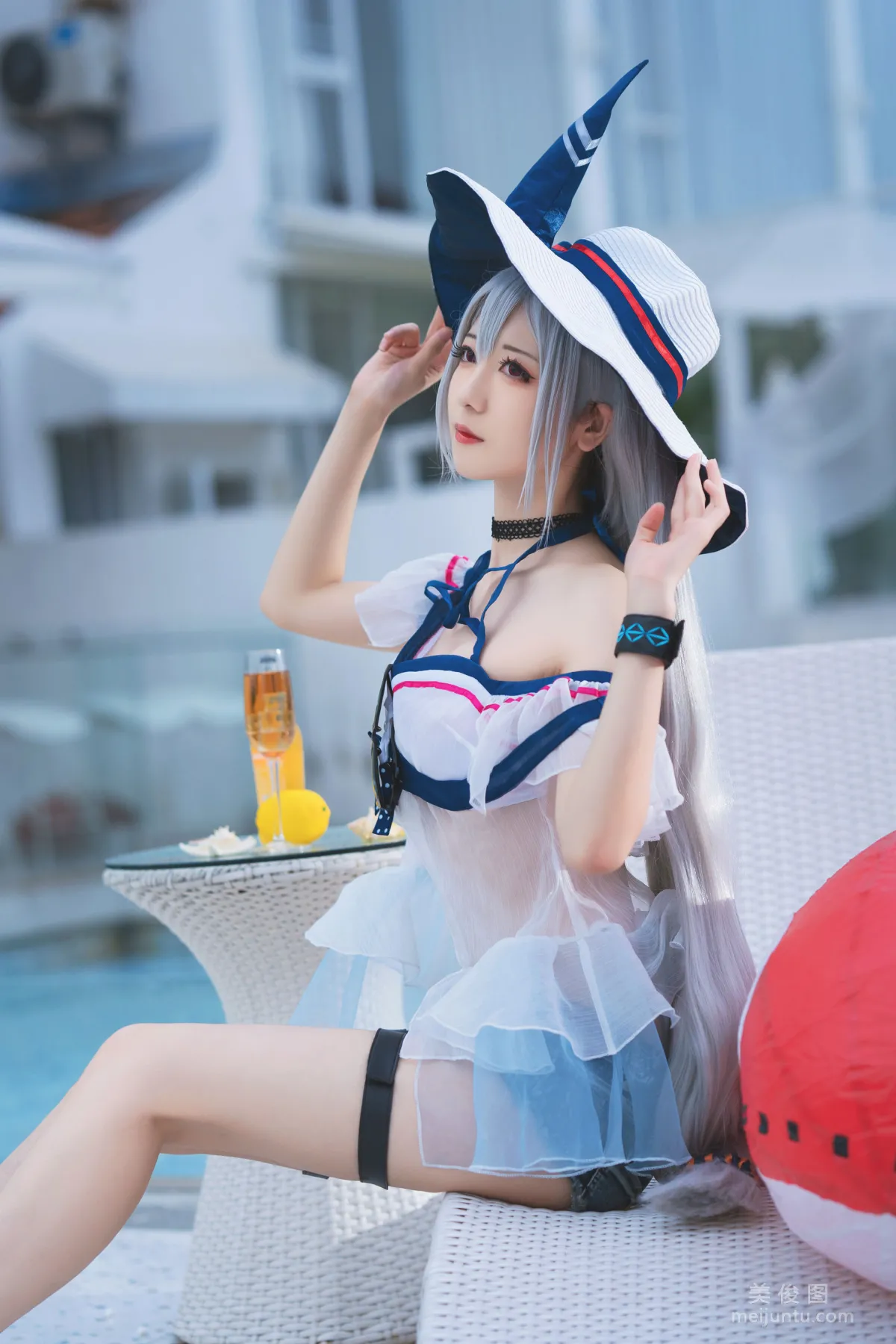 Girl Miyinyin ww, Arknights Skadi Swimsuit Photo Set photo 11