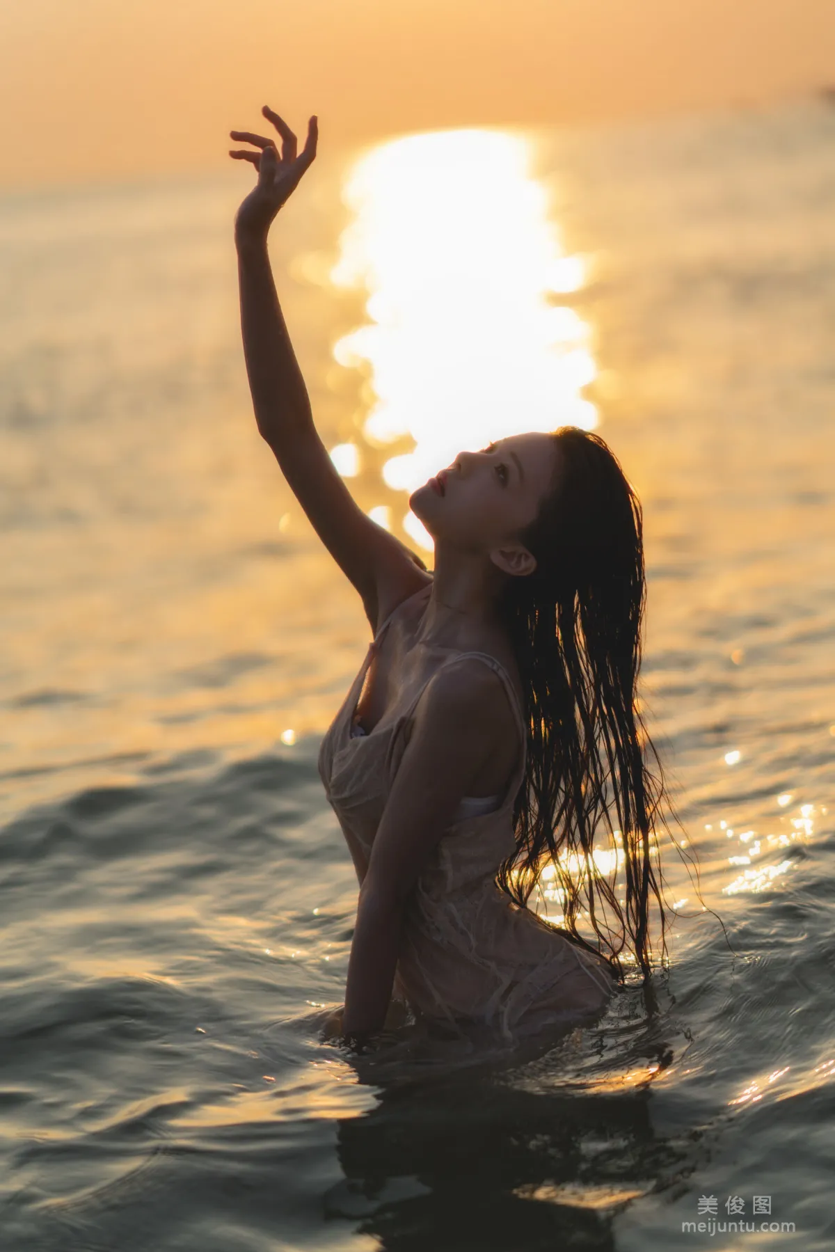 Ying Taomiao: Web Idols photo 7