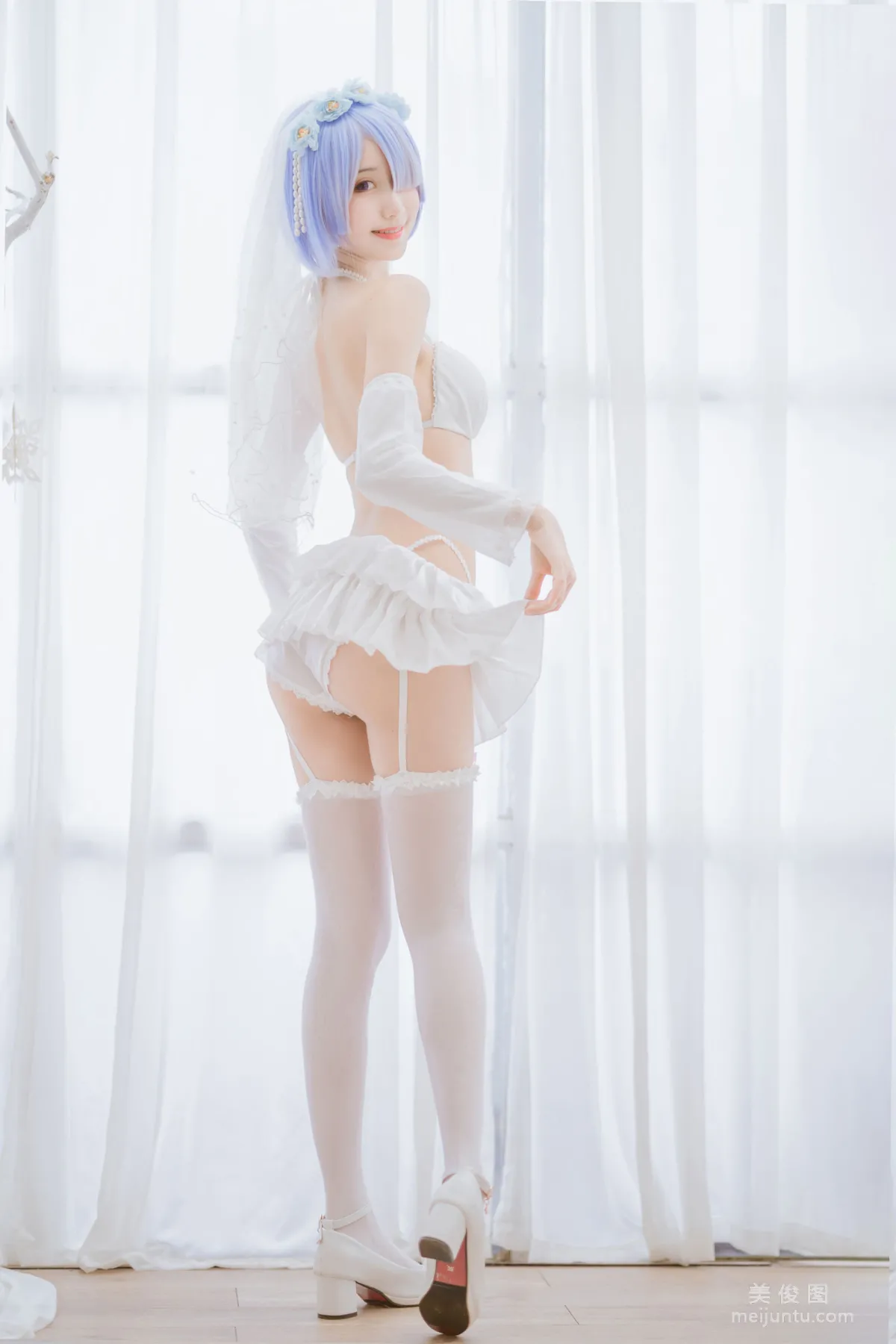 [COS Bonus] Mu Mianmian OwO - Rem Wedding Dress Photo Set photo 23