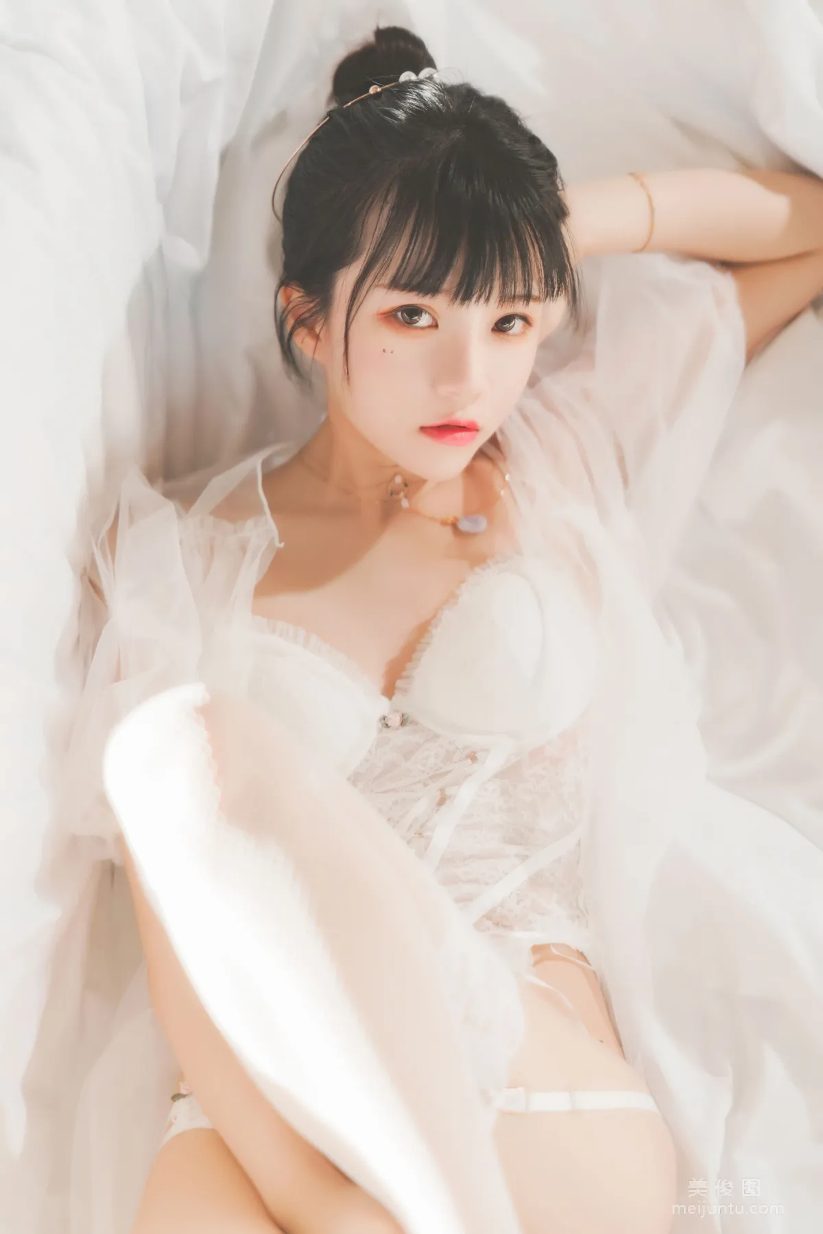 Ying Taomiao: Web Idols photo 12