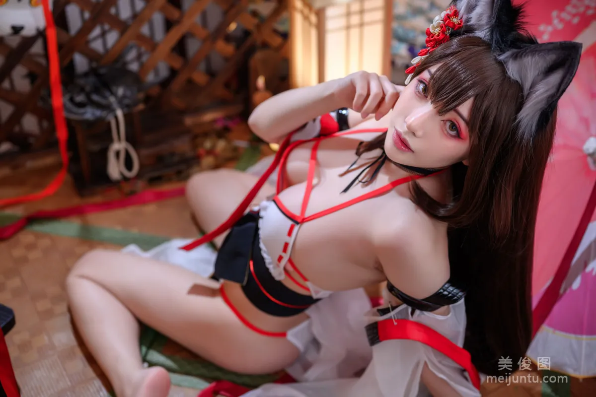 [COS Fan Service] Wenmei Bujiang Daoli - Amagi Swimsuit photo 38
