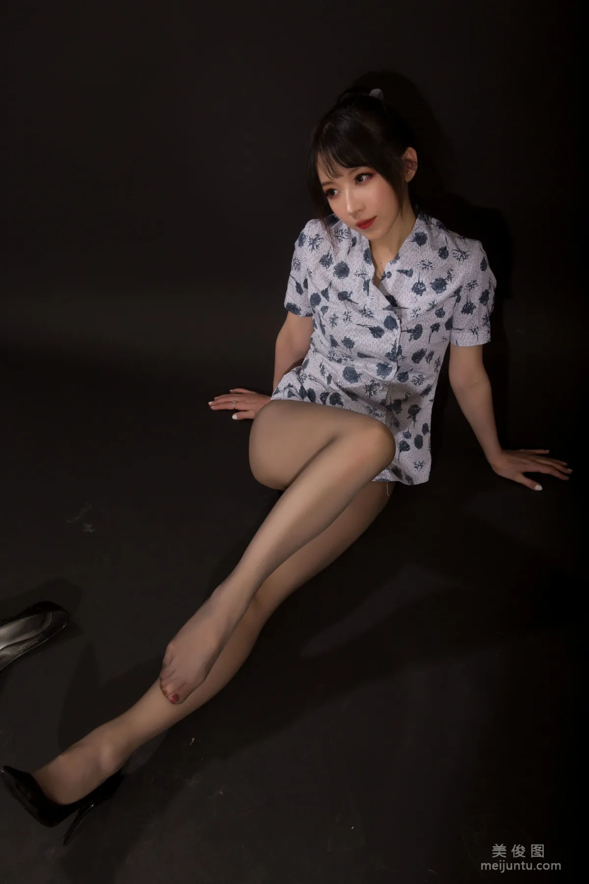 [COS Bonus] Douyu Streamer Xiaonv Wulu Na - China Eastern Studio Shoot photo 4