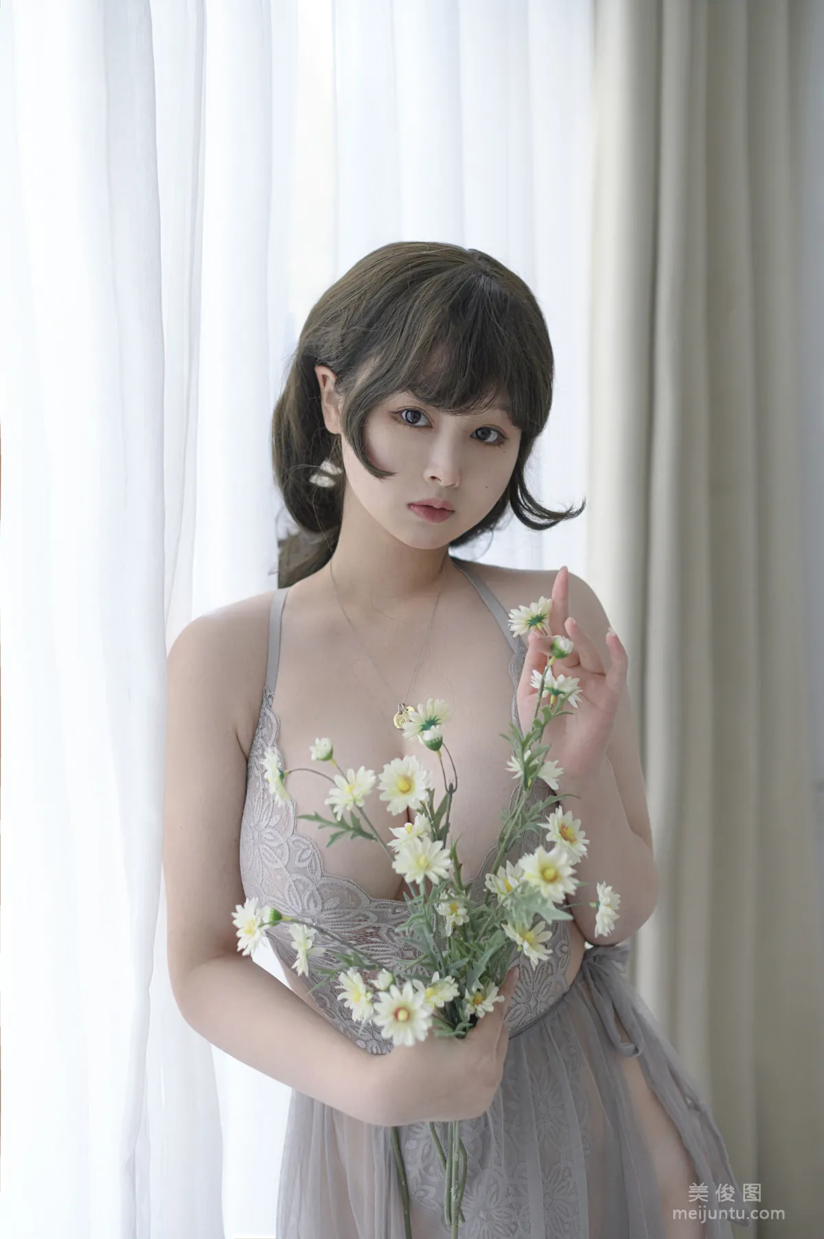PAKI Jiang: Web Idols photo 3