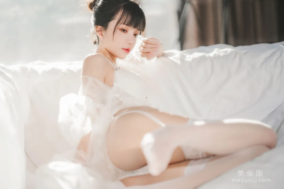 [COS福利] 桜桃喵 - 白纱糖024