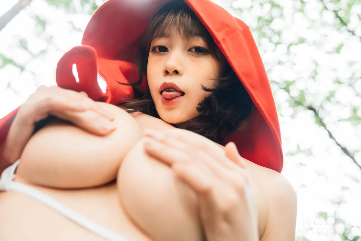[COS Bonus] Nai Xijiang nice - Little Red Riding Hood Photo Set photo 22