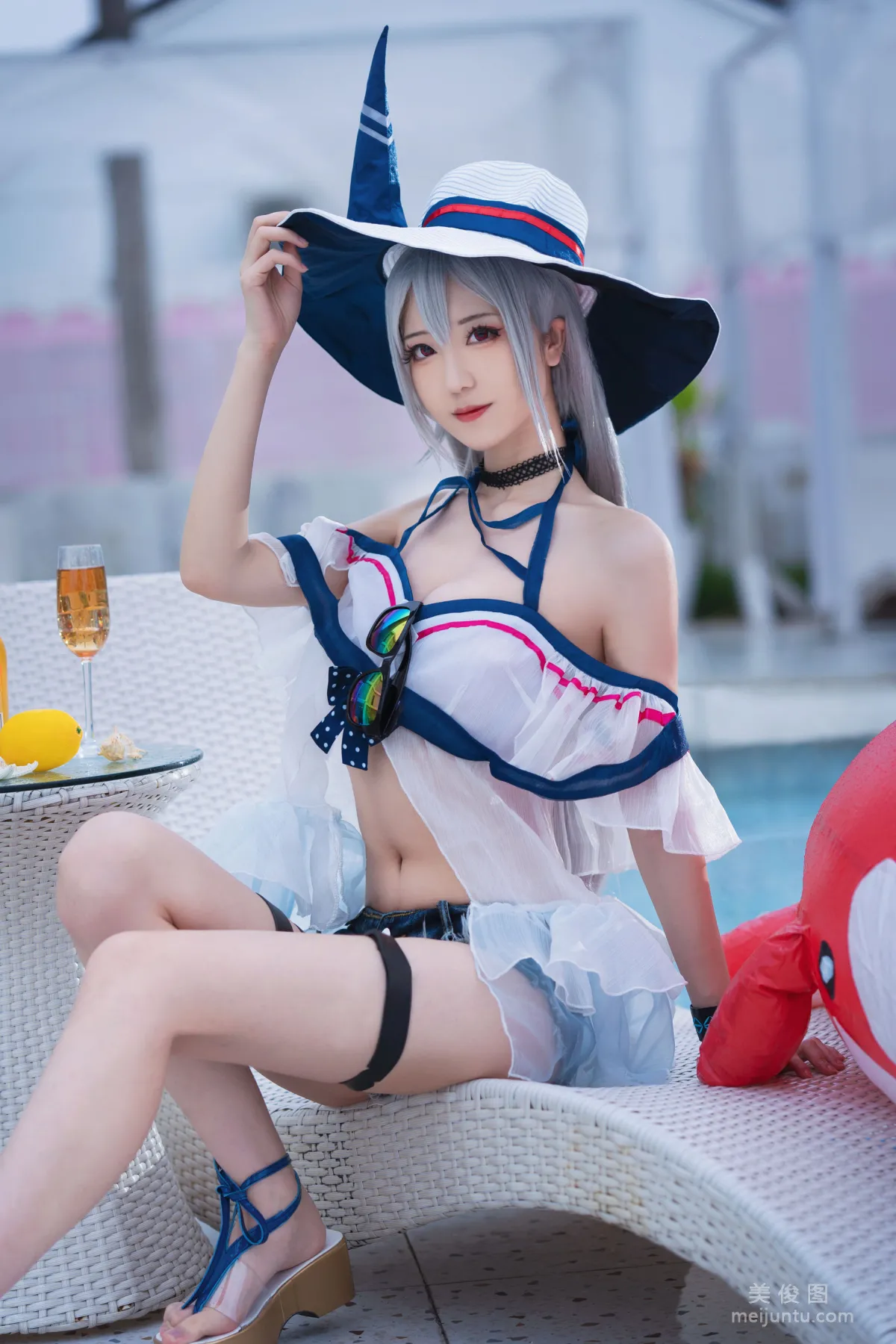 Girl Miyinyin ww, Arknights Skadi Swimsuit Photo Set photo 6