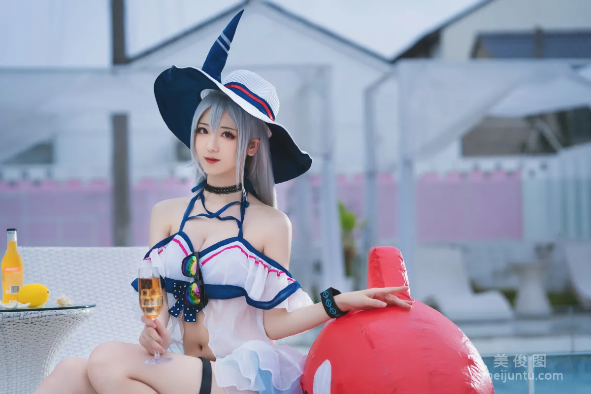 Girl Miyinyin ww, Arknights Skadi Swimsuit Photo Set photo 8