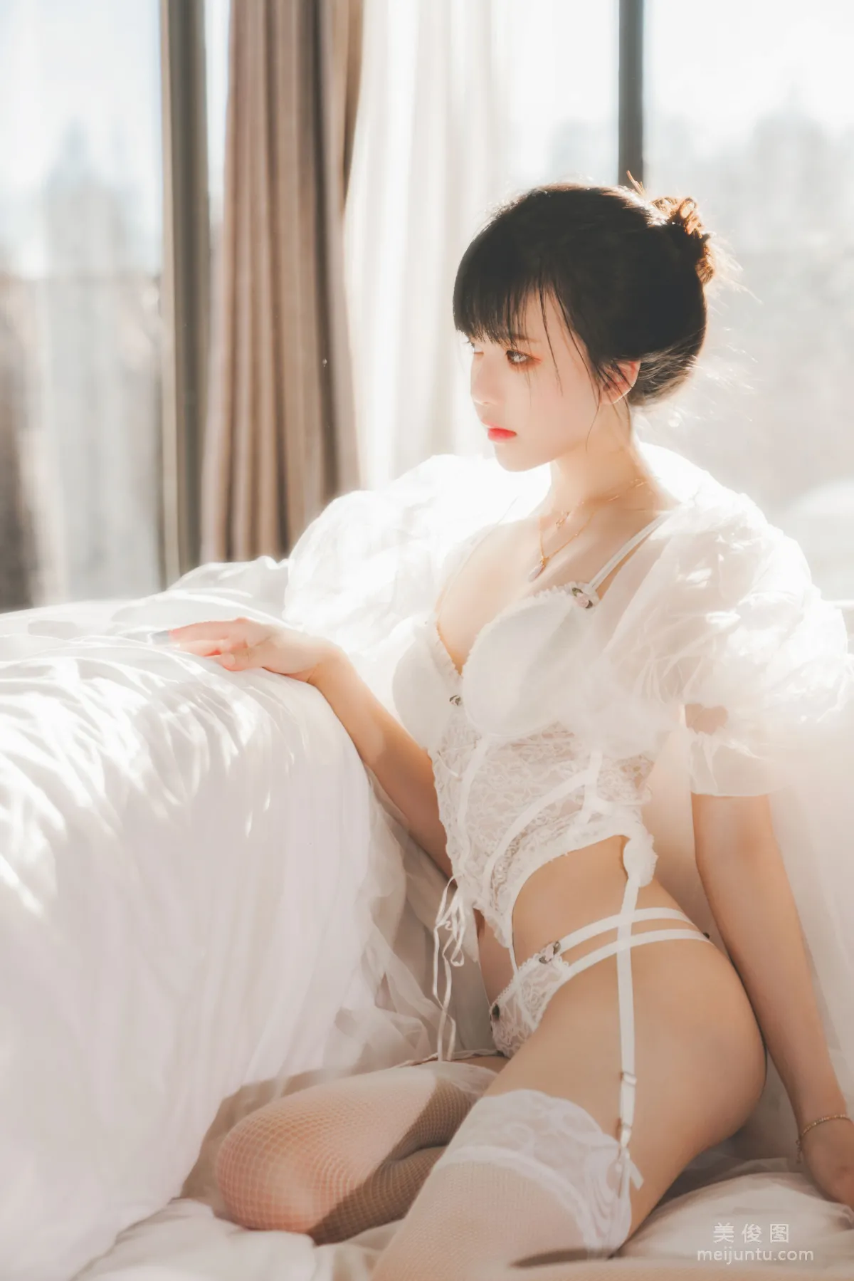 Ying Taomiao: Web Idols photo 27