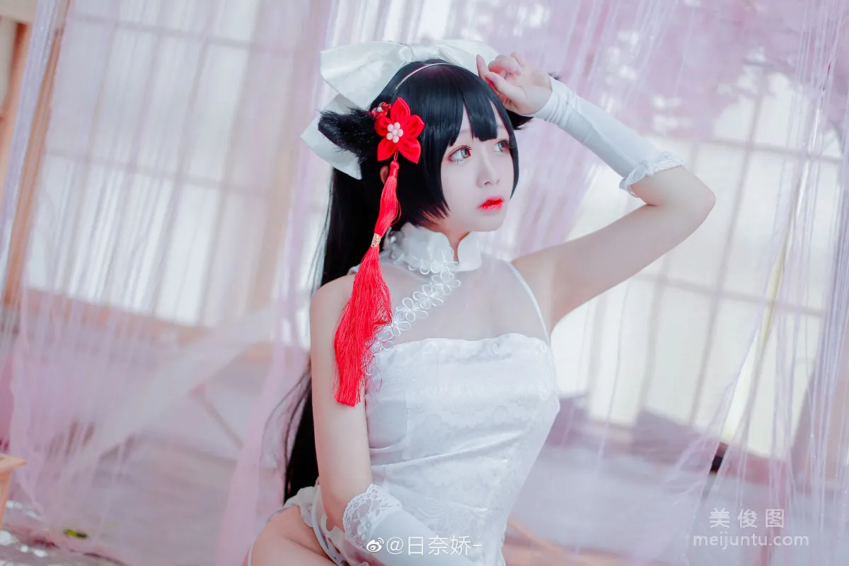Ri Naijiao - Kaohsiung Mastiff Red + White Qipao Photo Set photo 6