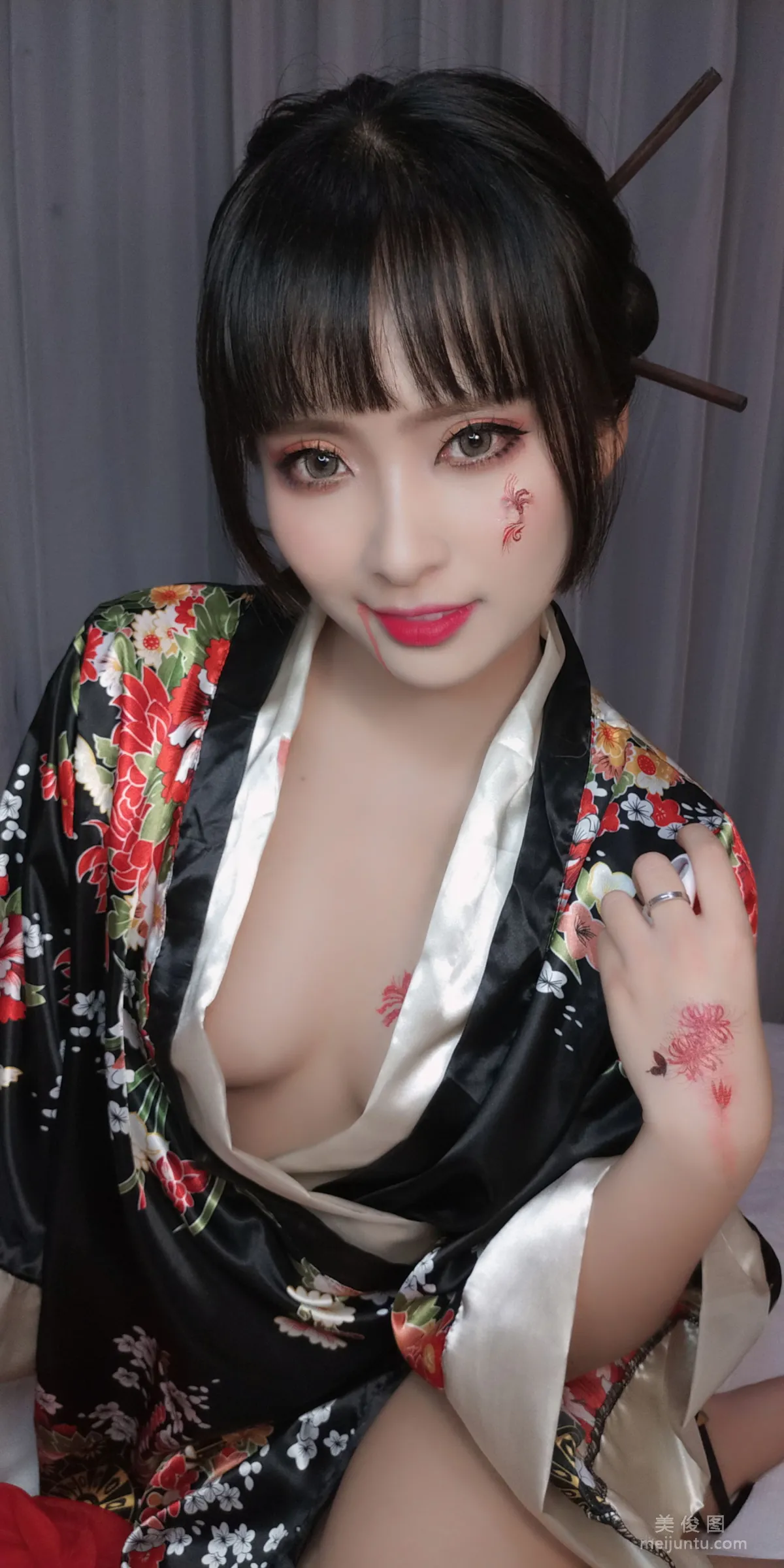 Luoli LoLiSAMA: Web Idols photo 16