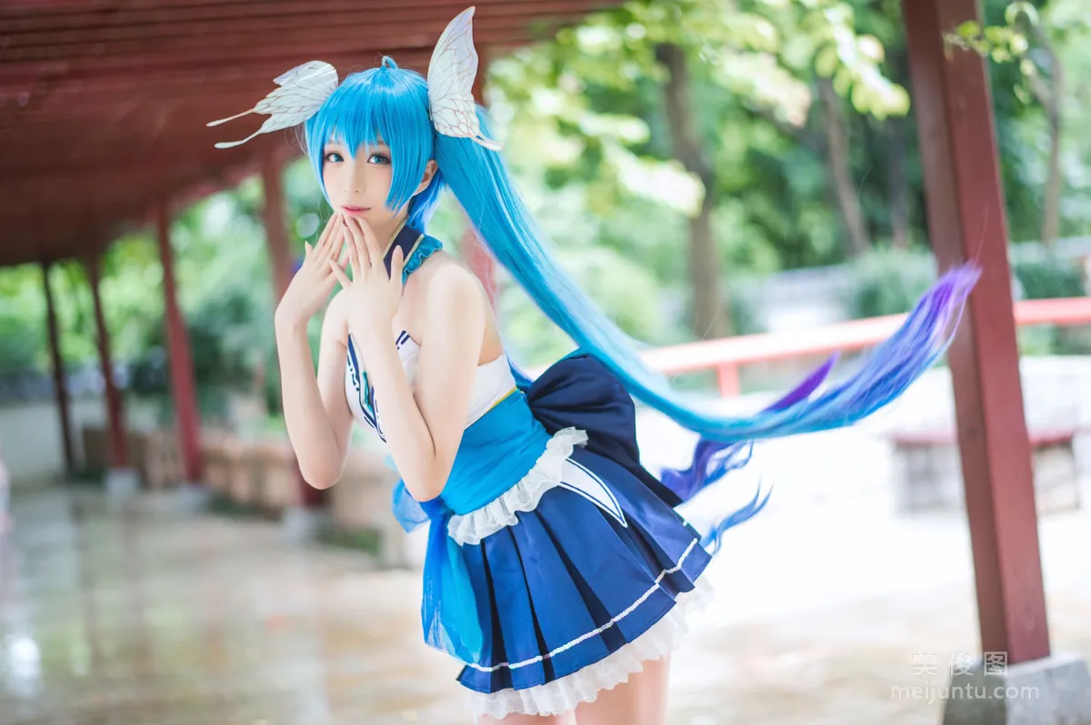 Qingqingzi Js: Web Idols photo 6