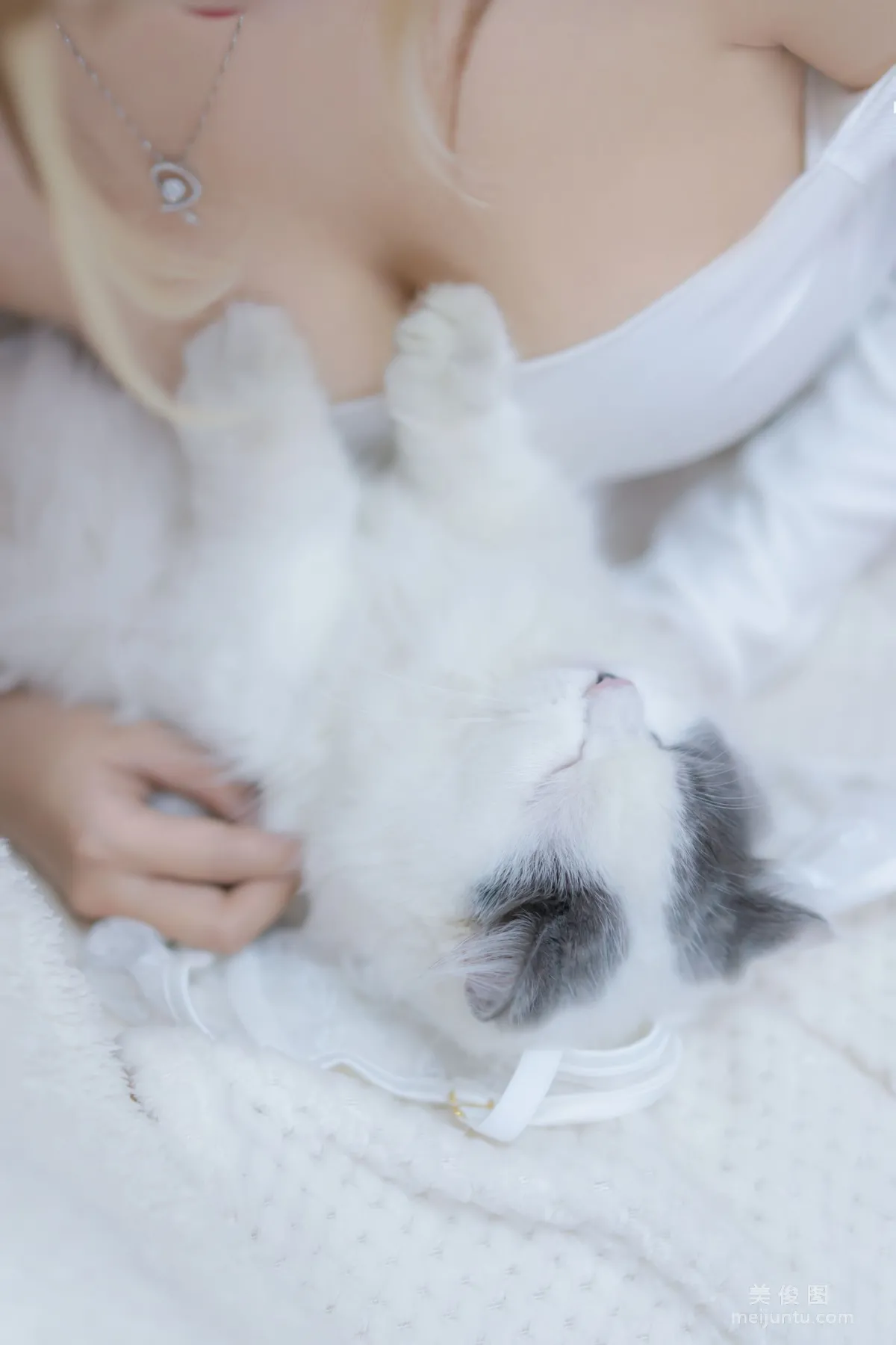 Douyu Mixianxian sama, Me and the Cat Photo Set photo 59